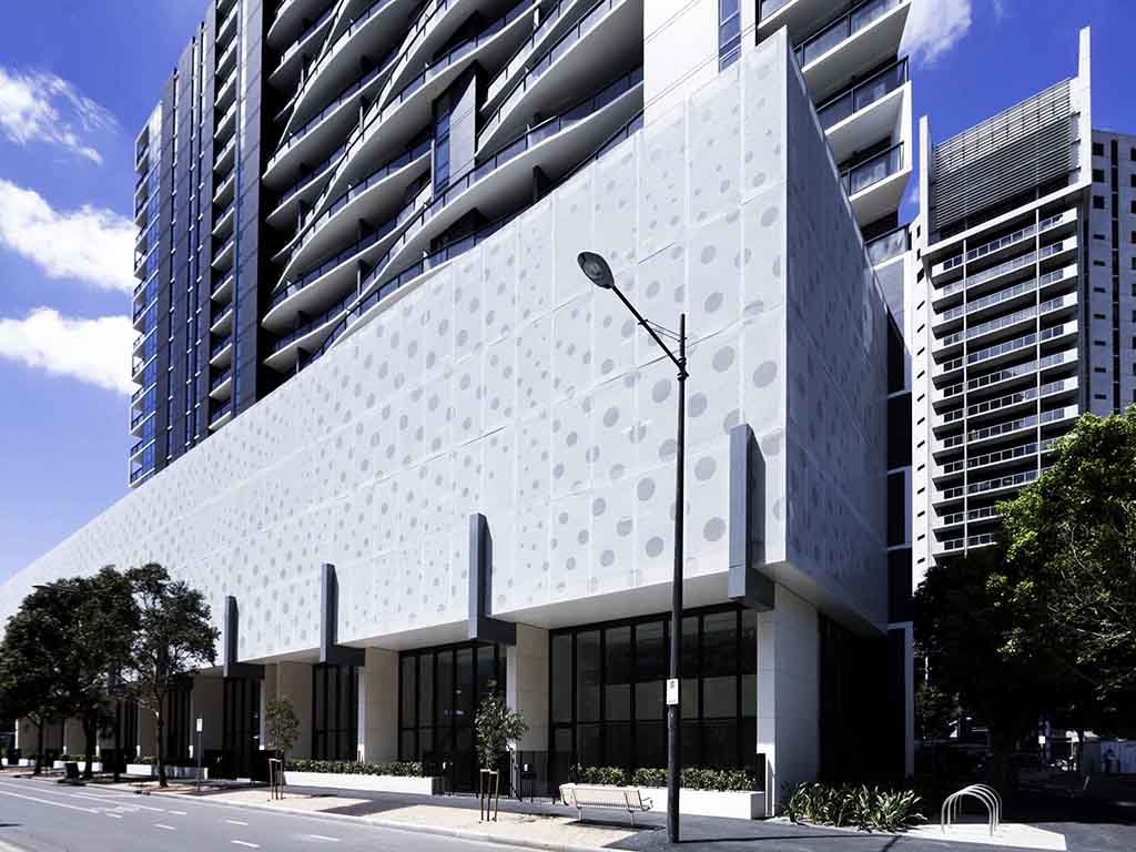 The Sebel Residences, Melbourne Docklands - Image 2