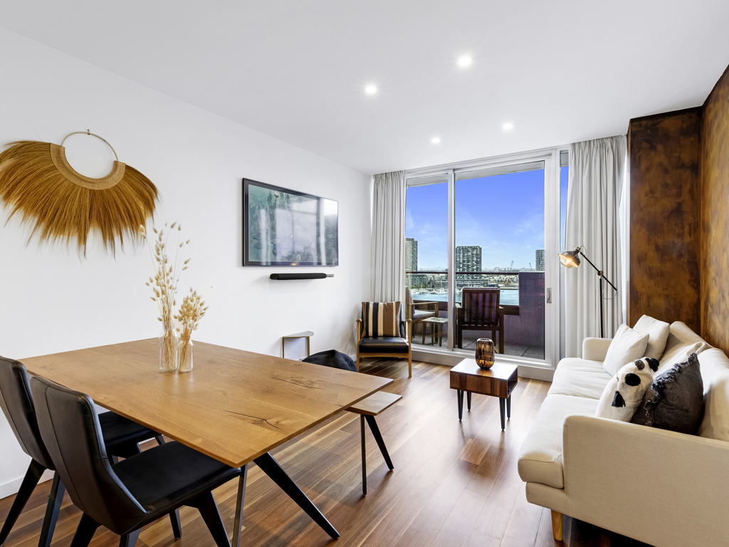 The Sebel Residences, Melbourne Docklands - Image 3