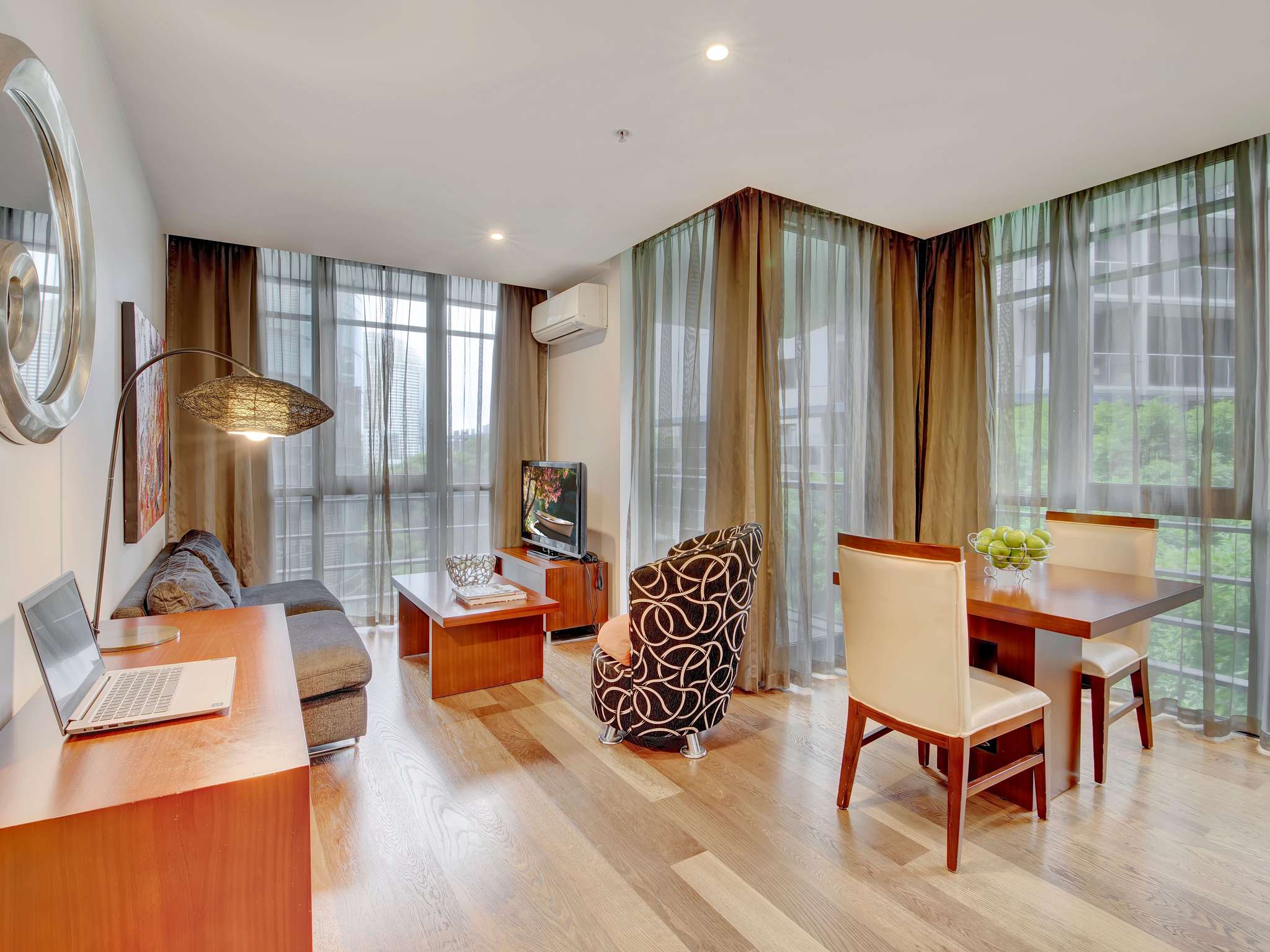 Photo - The Sebel Melbourne Docklands Hotel