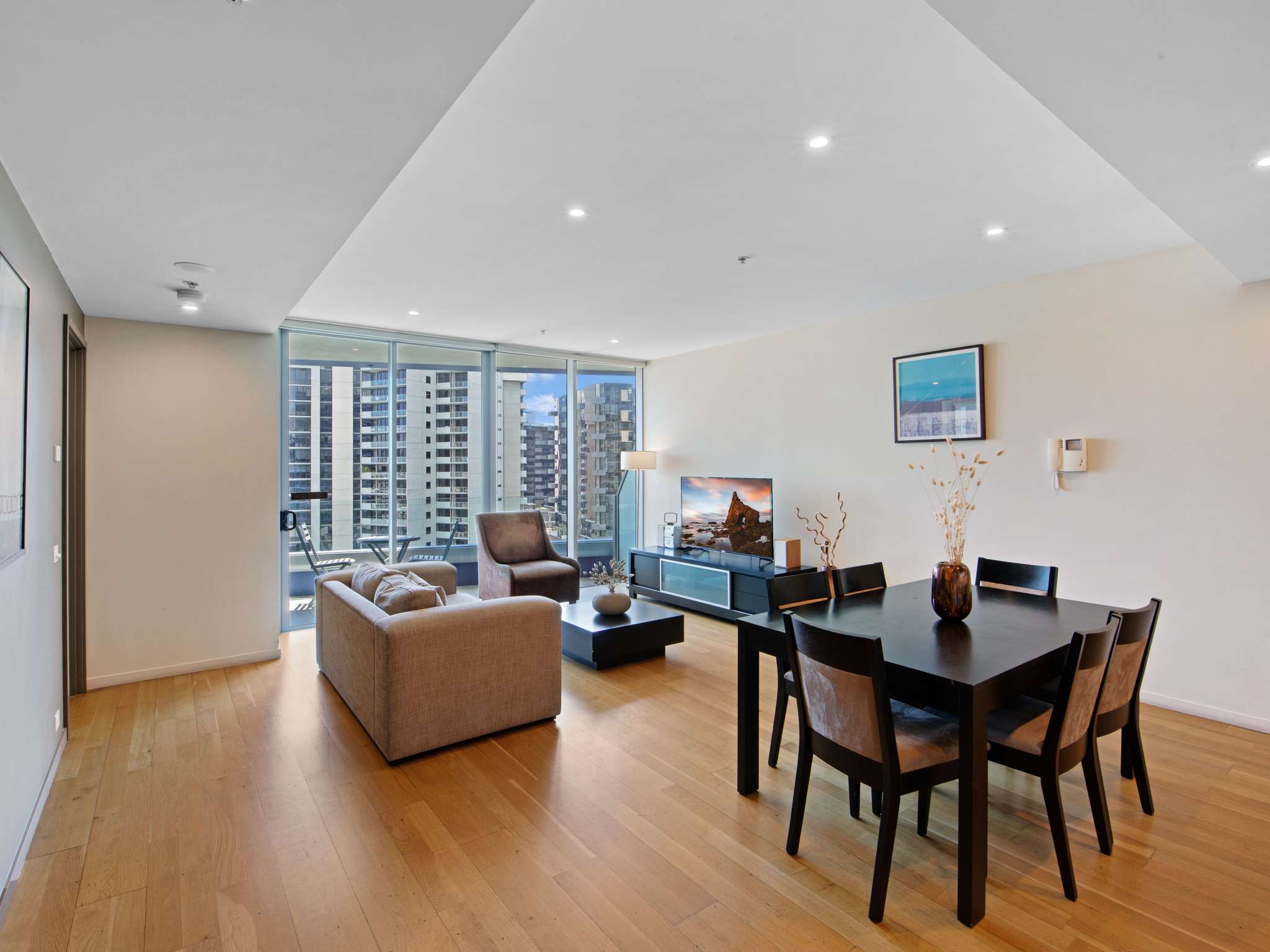 Photo - The Sebel Melbourne Docklands Hotel