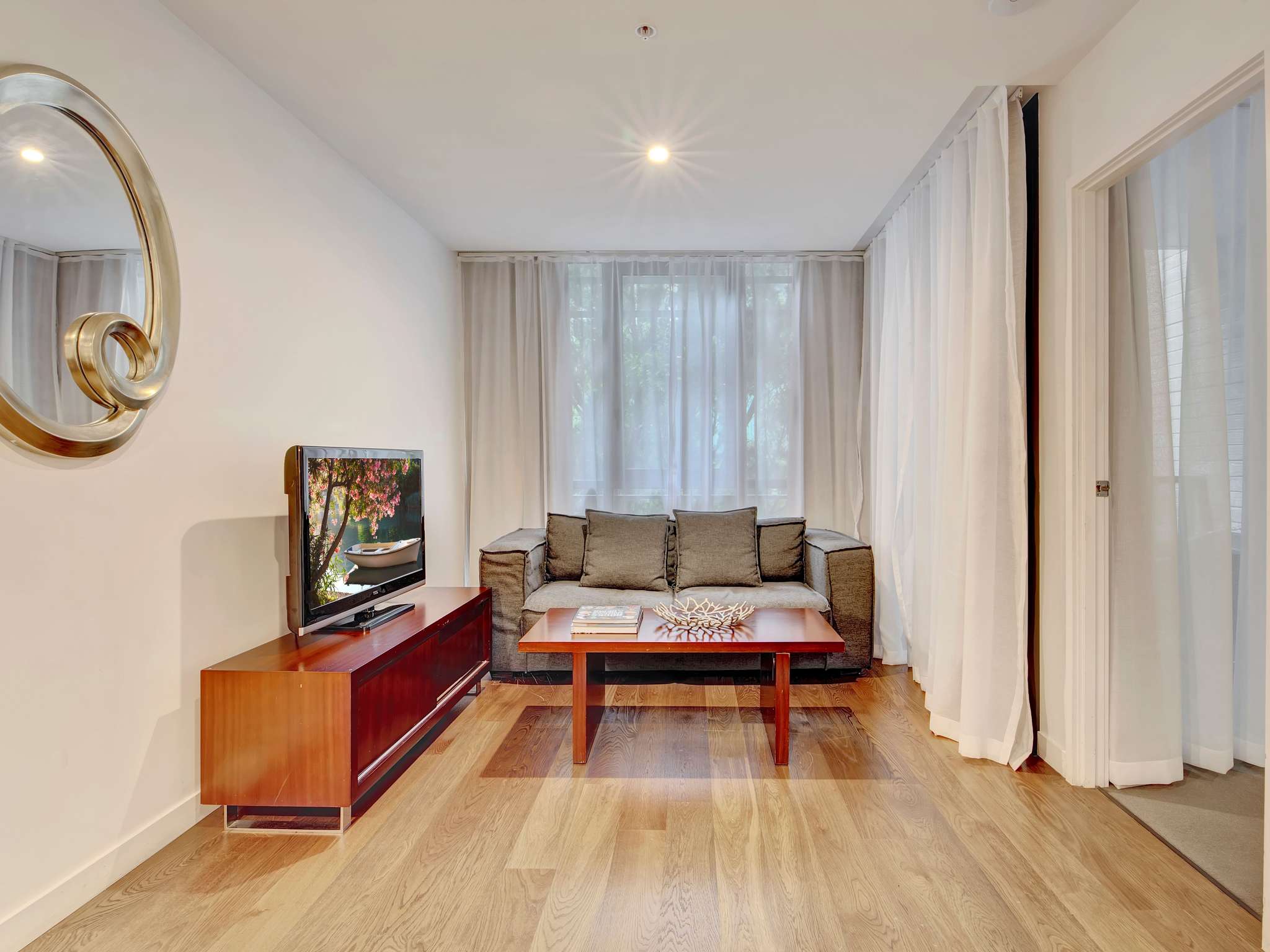 Photo - The Sebel Melbourne Docklands Hotel