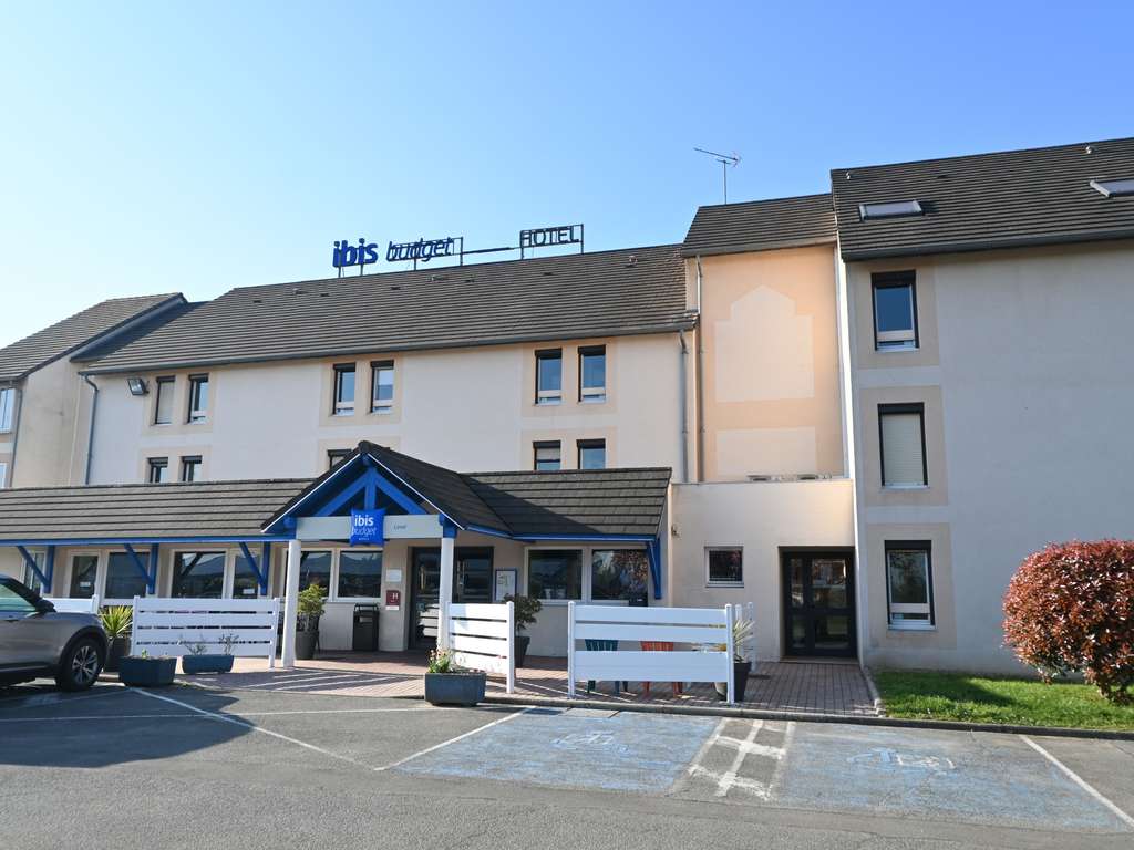 ibis budget Laval - Image 1