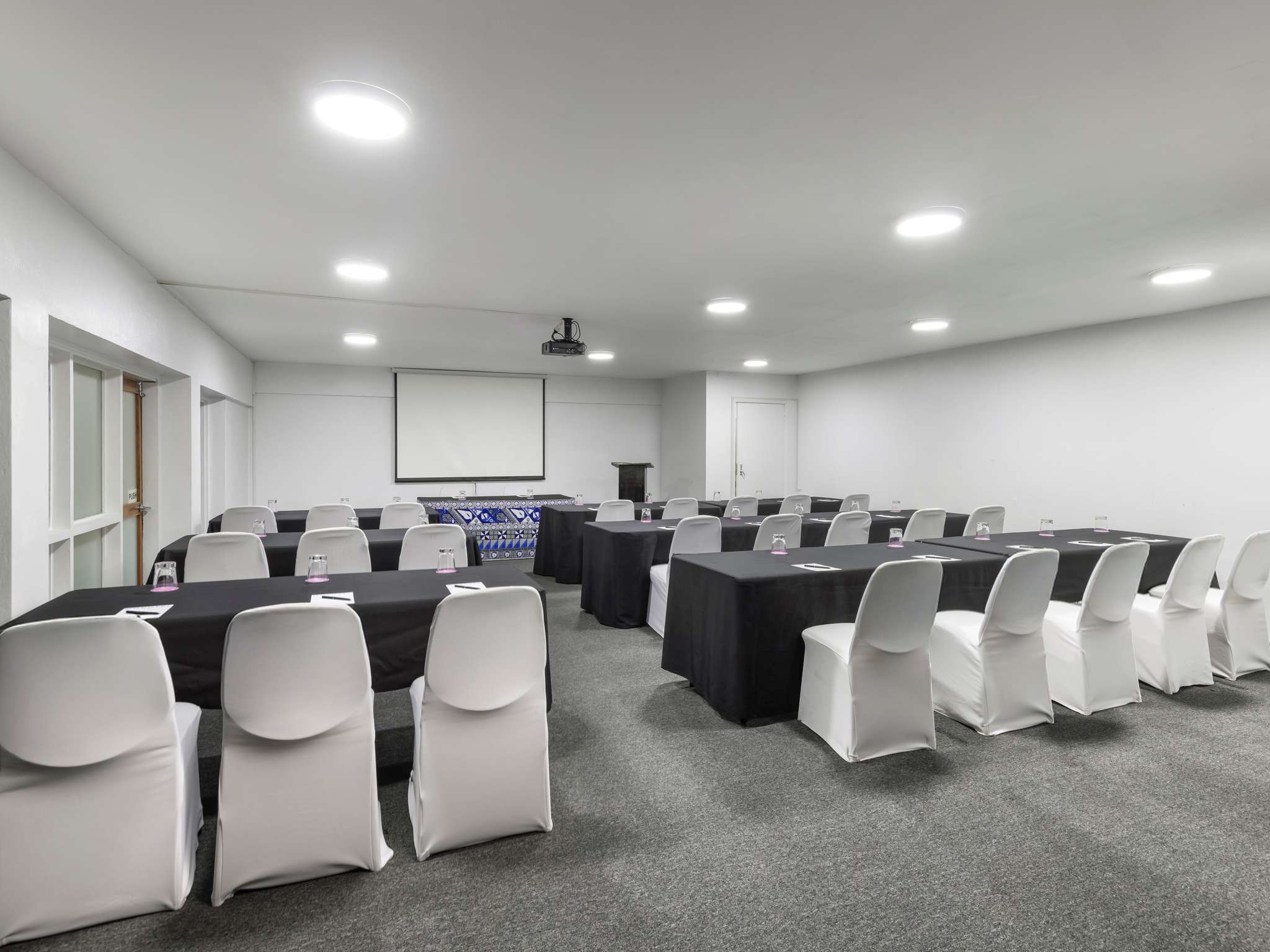 Photo - Novotel Nadi