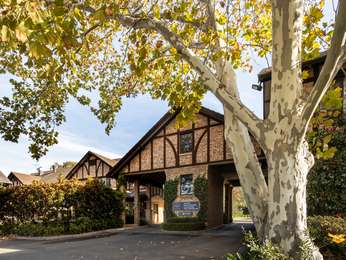 GRAND MERCURE THE HILLS LODGE