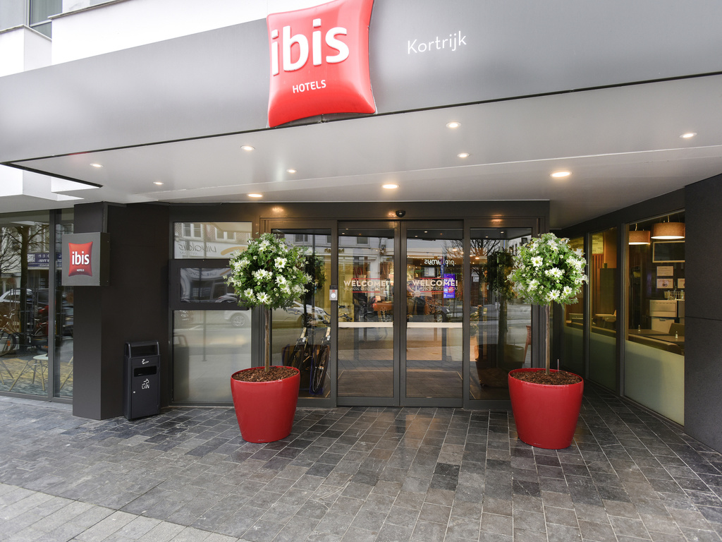 ibis Kortrijk Centrum - Image 2