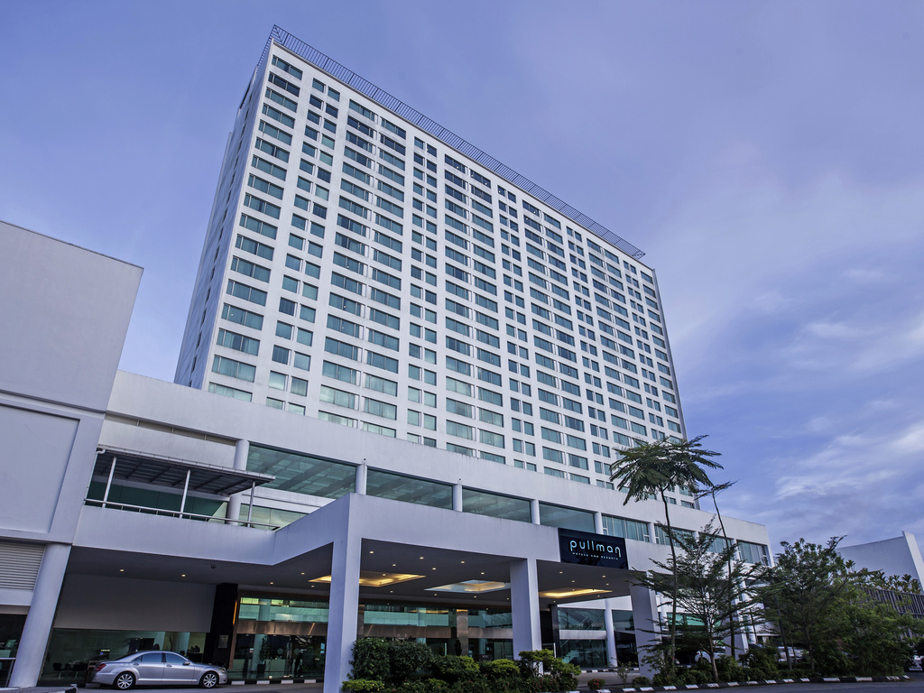 Pullman Kuching 5 Star Hotel In Vibrant Kuching City All