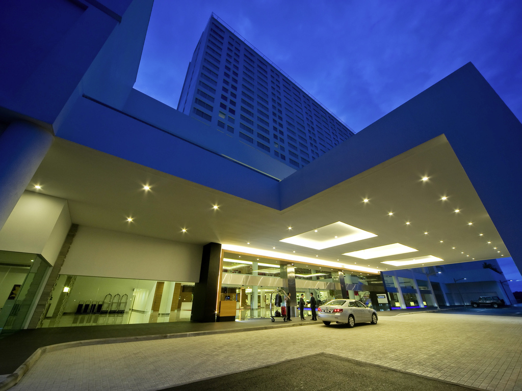 Pullman Kuching - Image 4