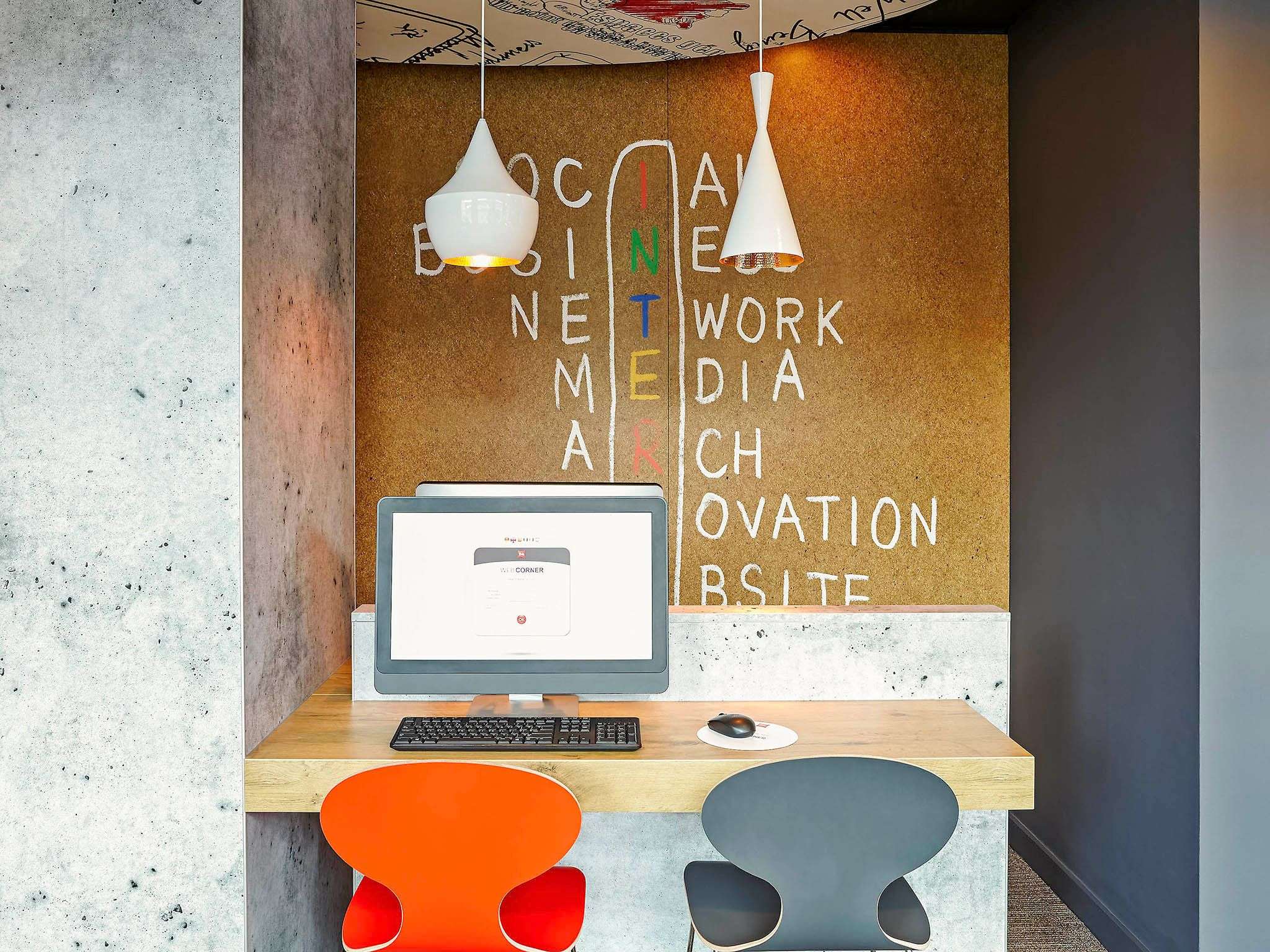 Foto - ibis budget Birmingham Airport Terminal Building - NEC