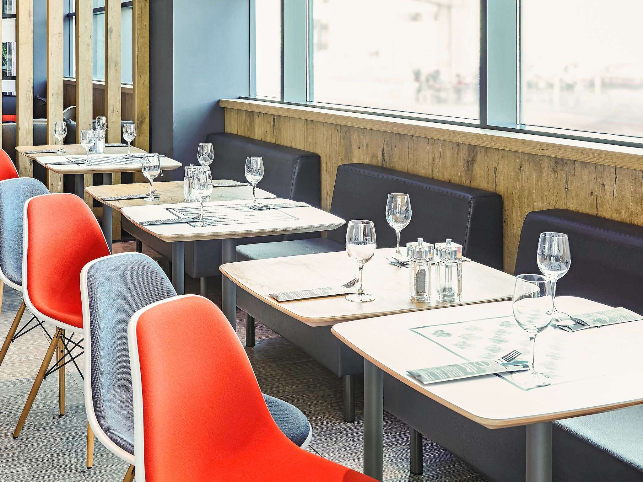 Foto - ibis budget Birmingham Airport Terminal Building - NEC