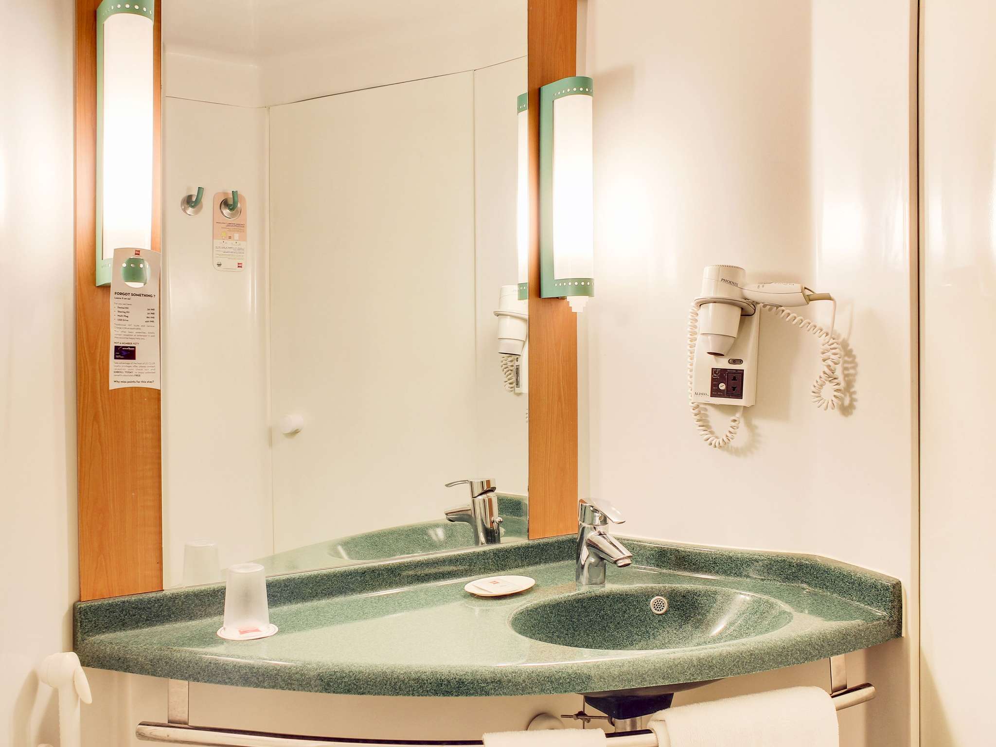 Photo - ibis Mumbai Airport - An Accor Brand