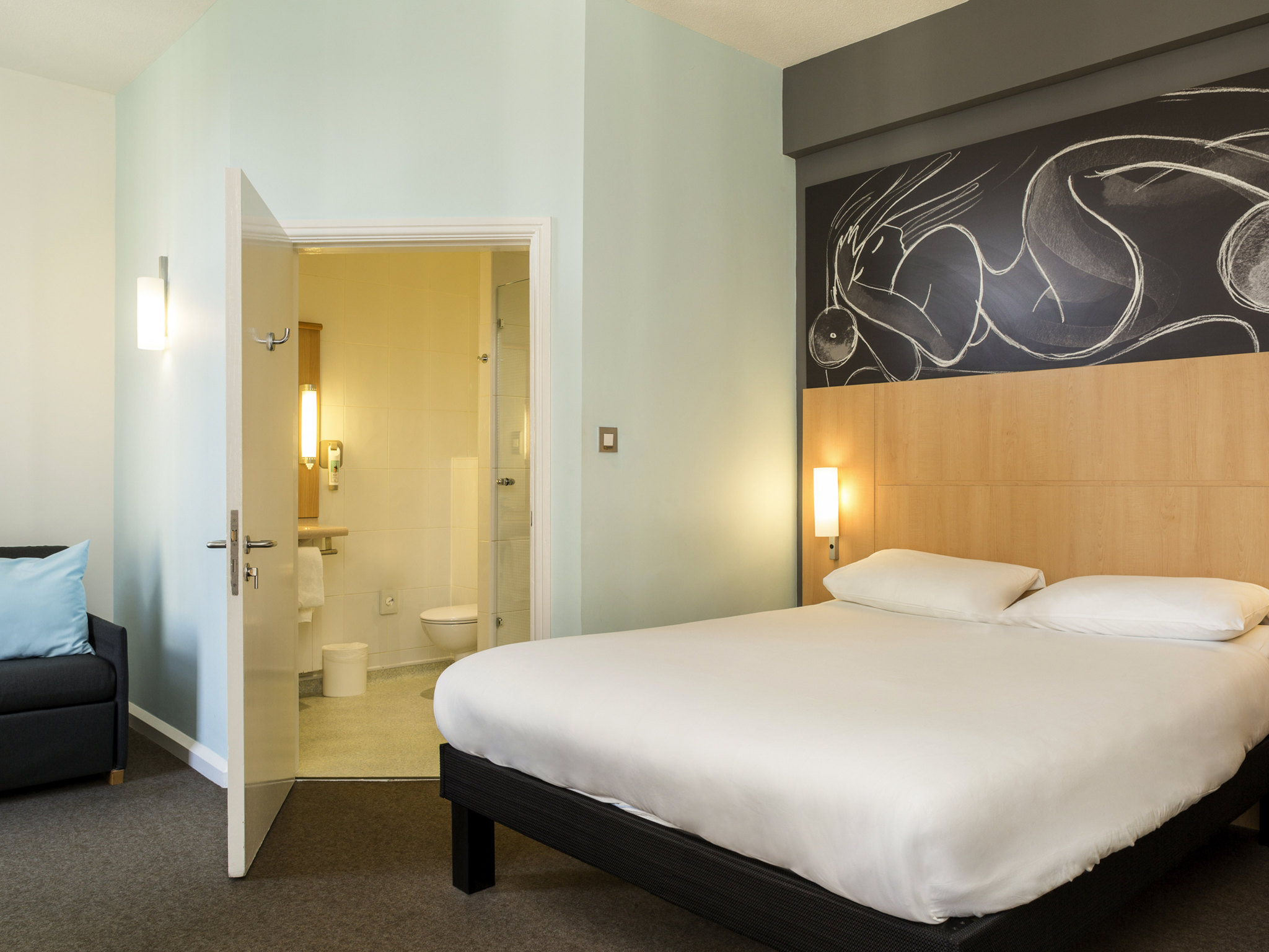 Photo - ibis Styles York Centre