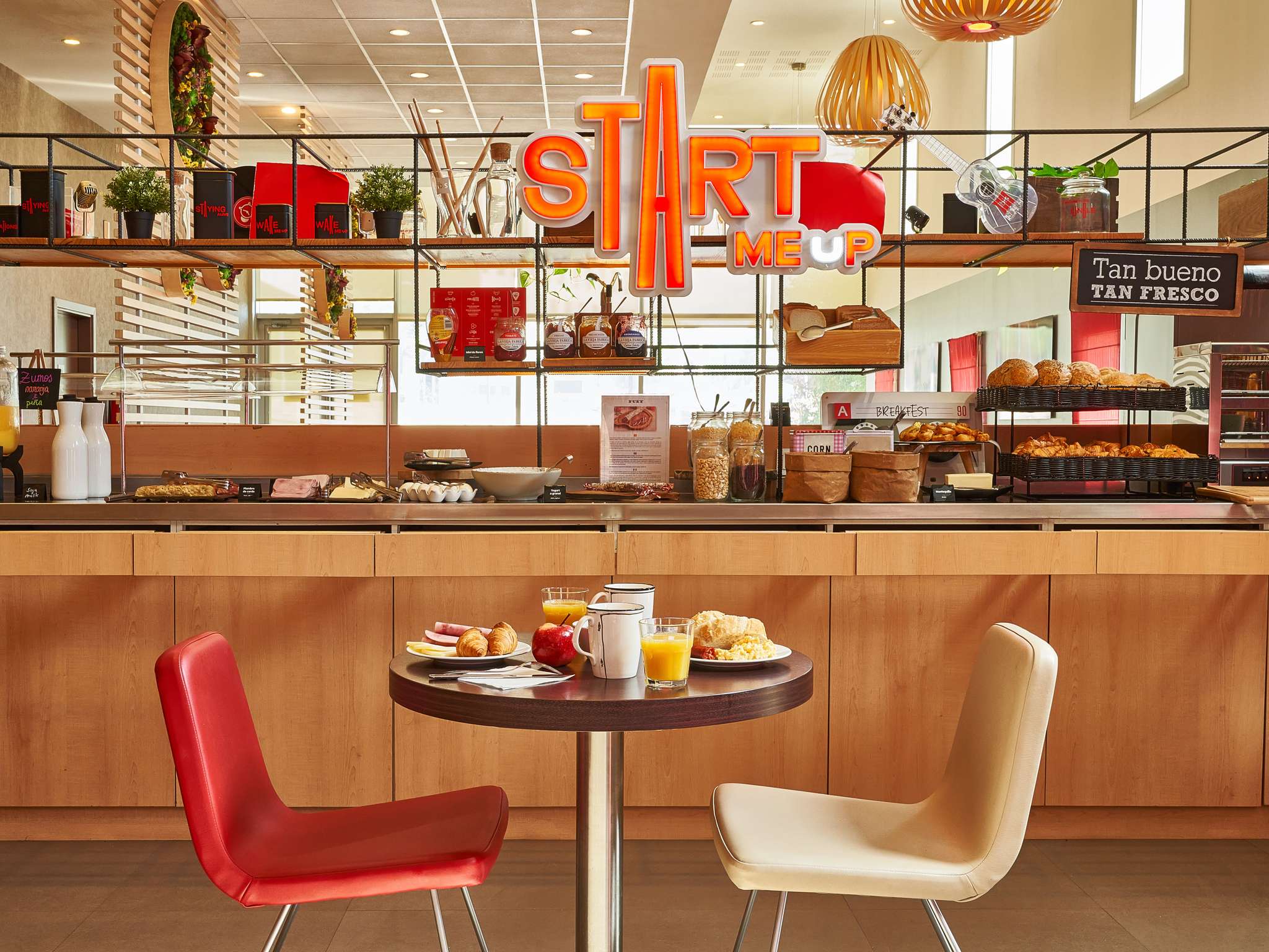 Photo - Ibis Barcelona Santa Coloma