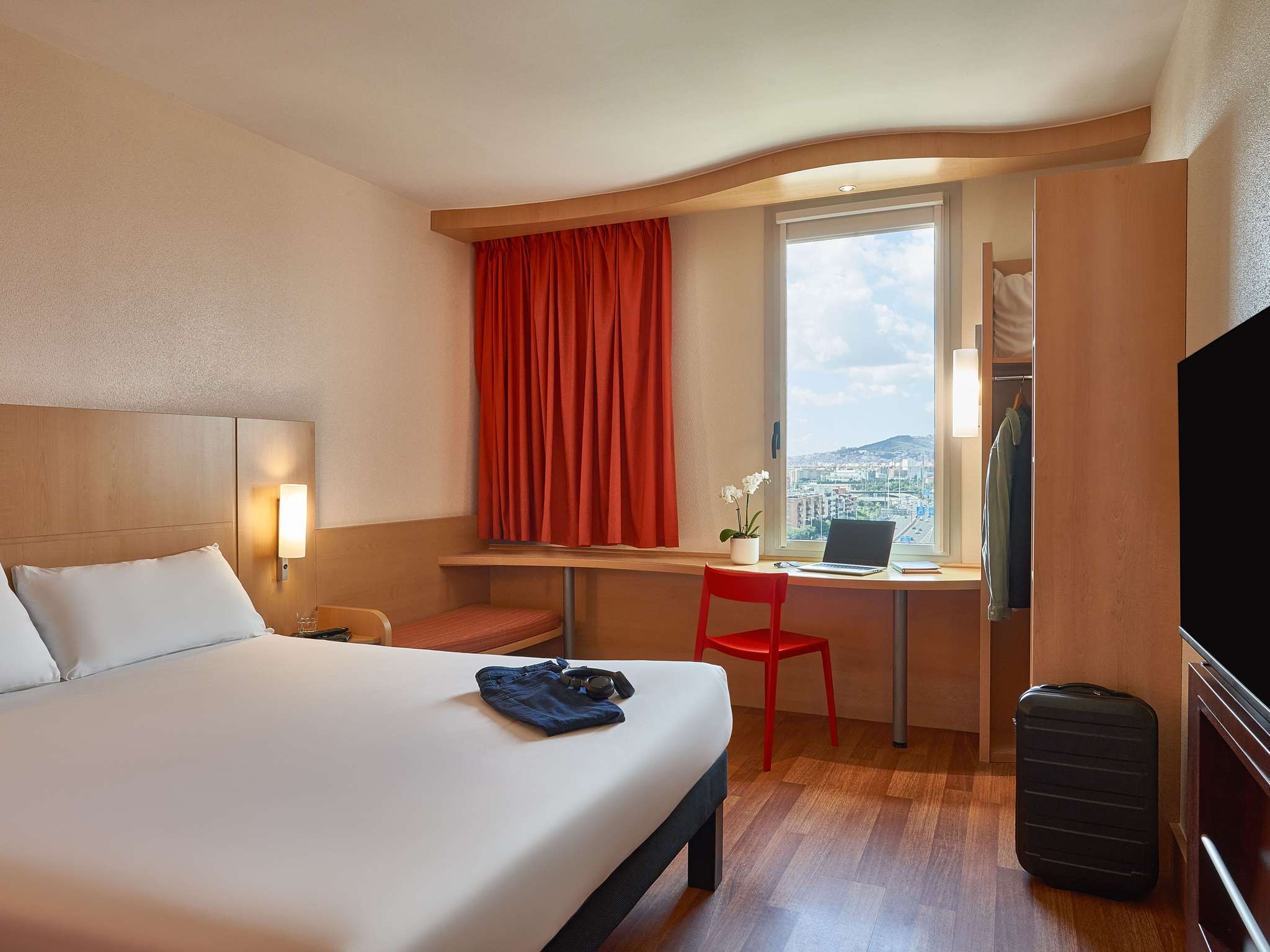 Photo - Ibis Barcelona Santa Coloma