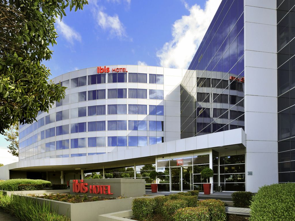 ibis Melbourne Glen Waverley - Image 1