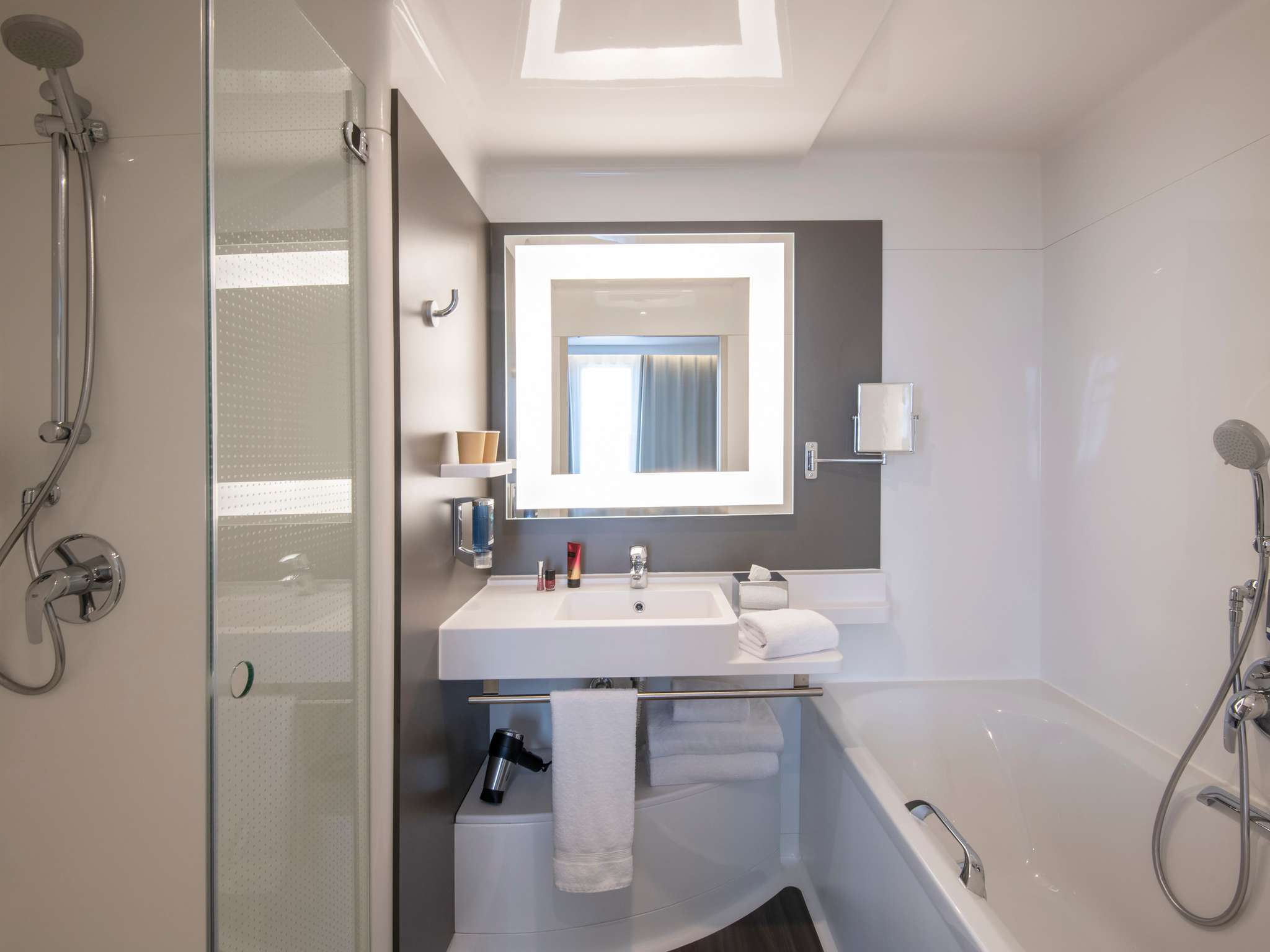 Photo - Novotel Suites Nice Airport