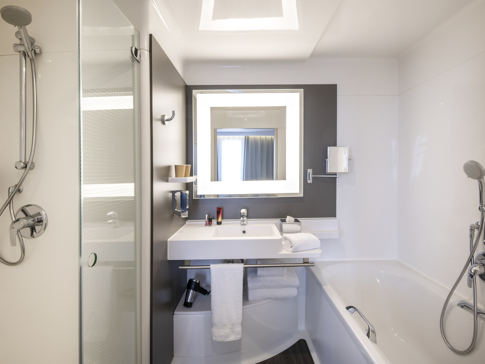 Photo - Novotel Suites Nice Airport