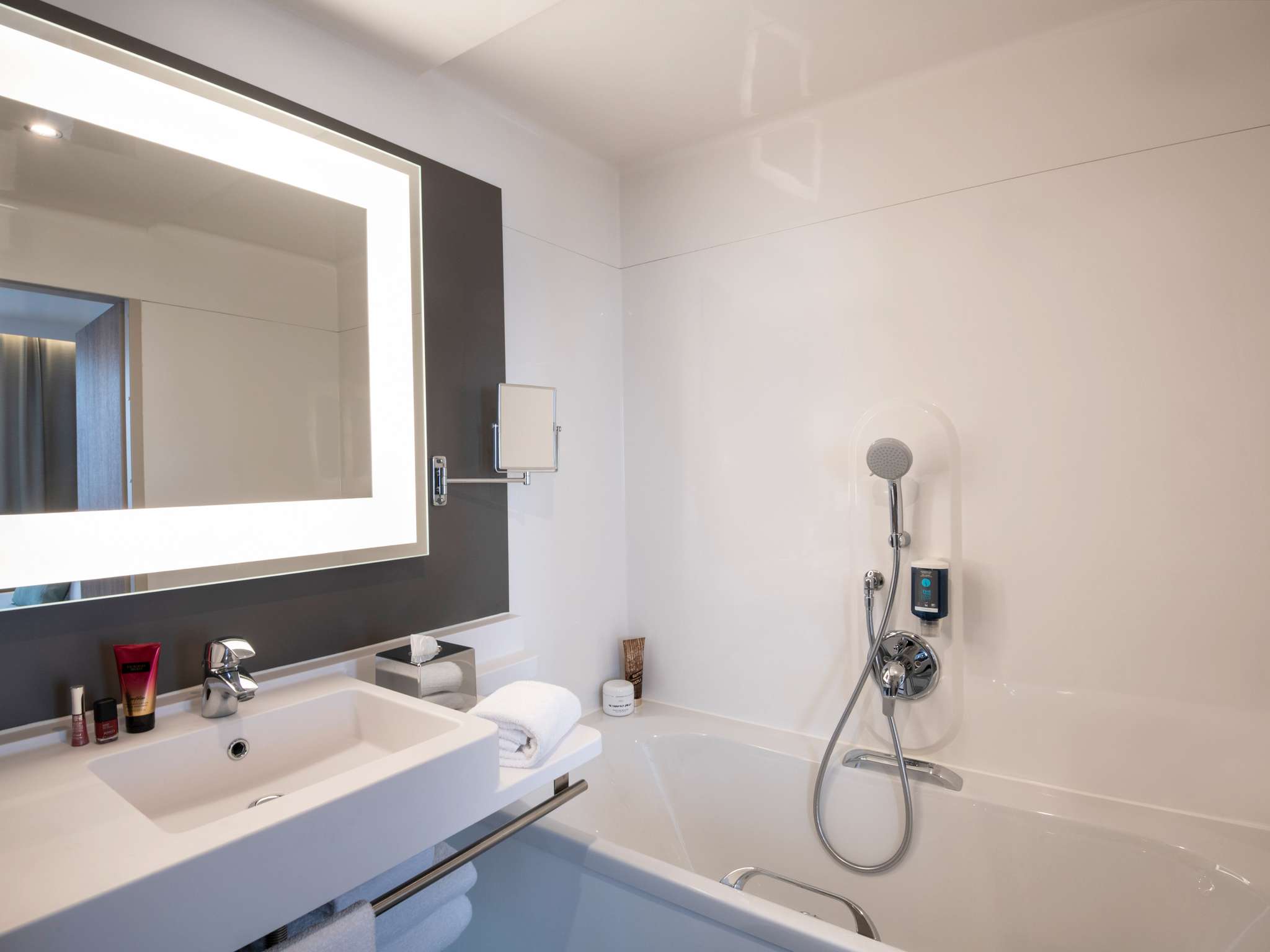 Photo - Novotel Suites Nice Airport