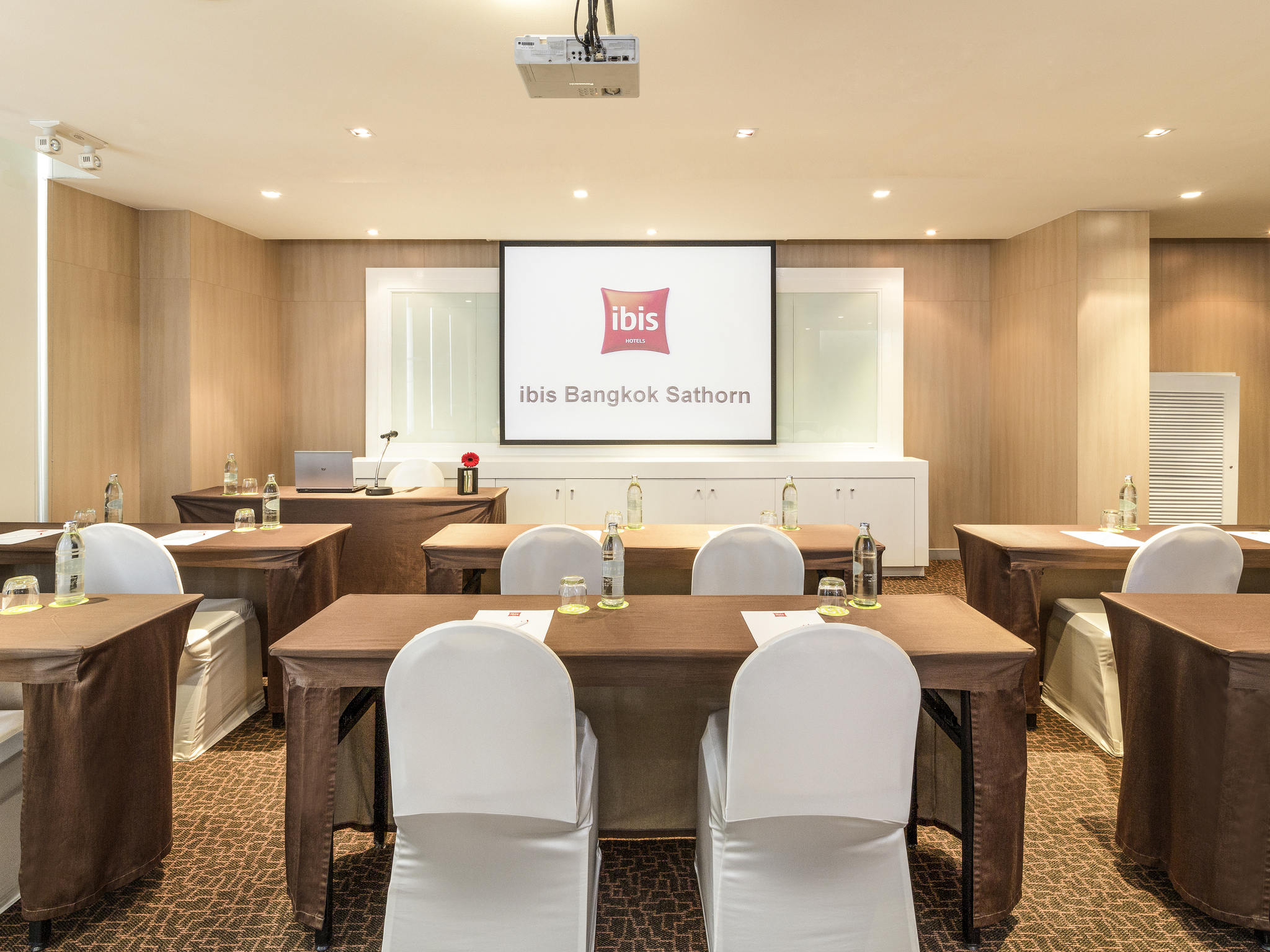 Foto - ibis Bangkok Sathorn
