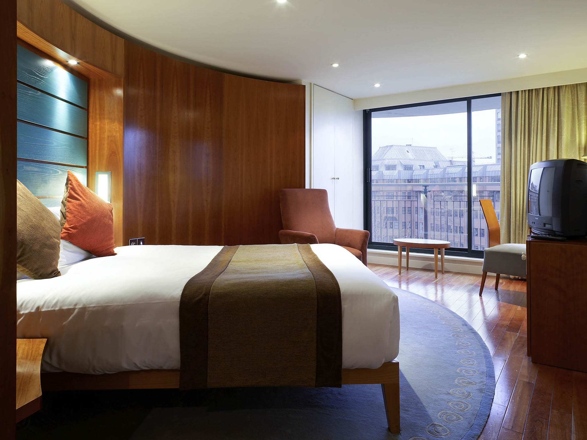 Mercure Bristol Brigstow Comfortable Hotel In Rooms Mercure Bristol Brigstow Hotel