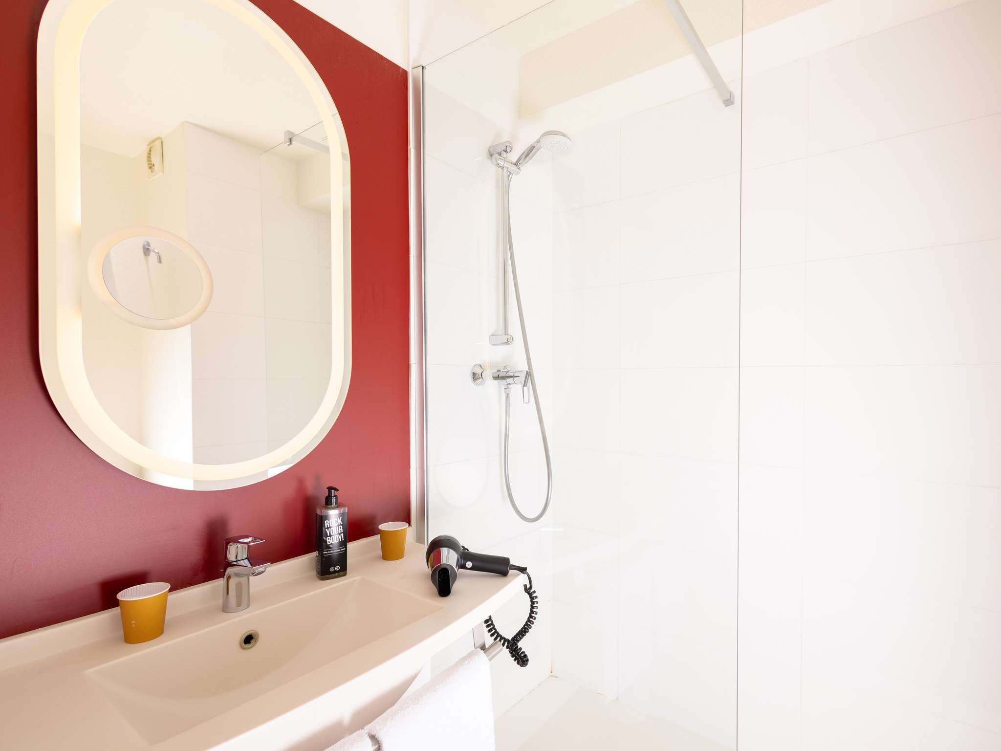 Photo - ibis Valenciennes