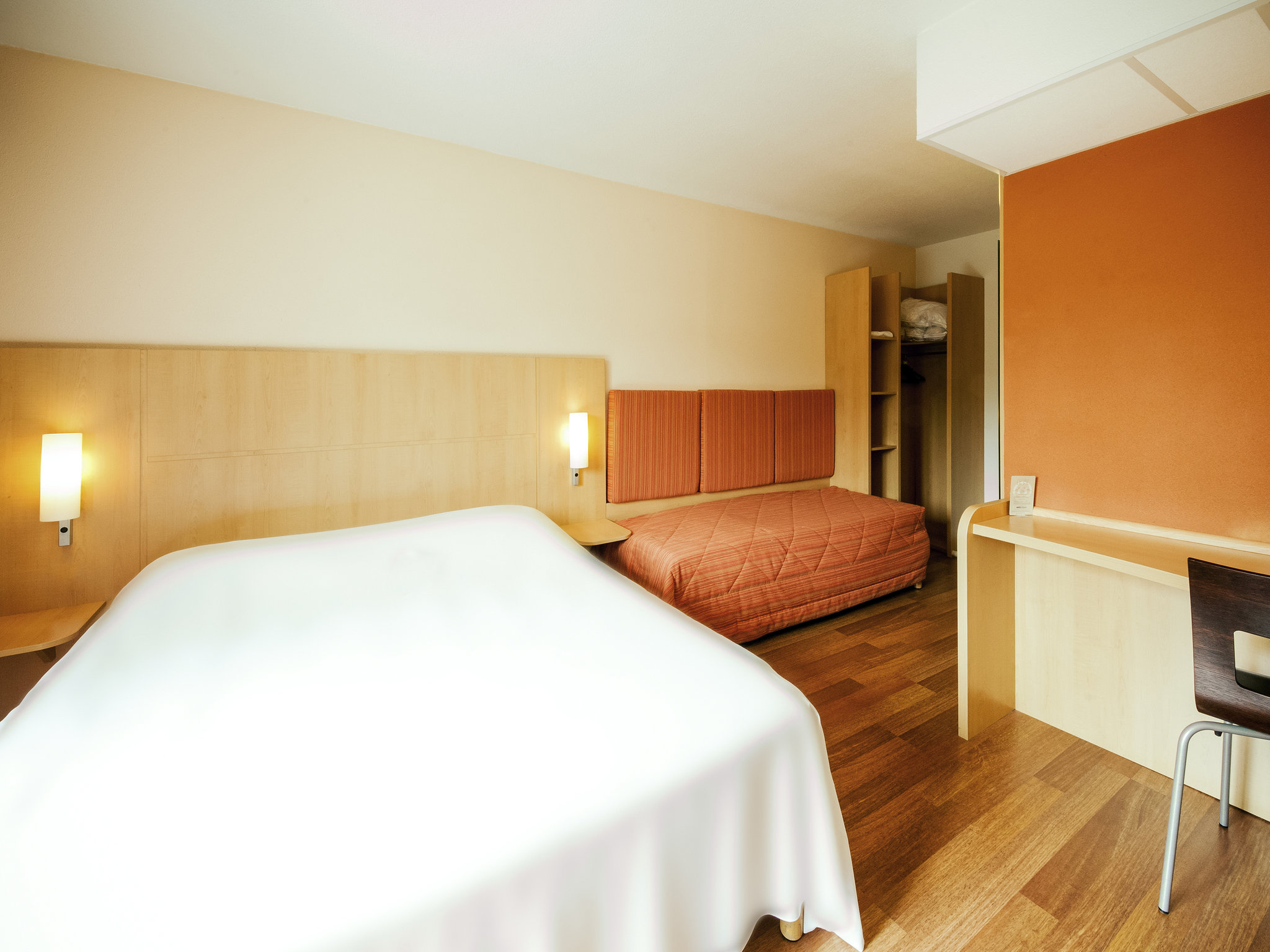 Photo - ibis Valenciennes