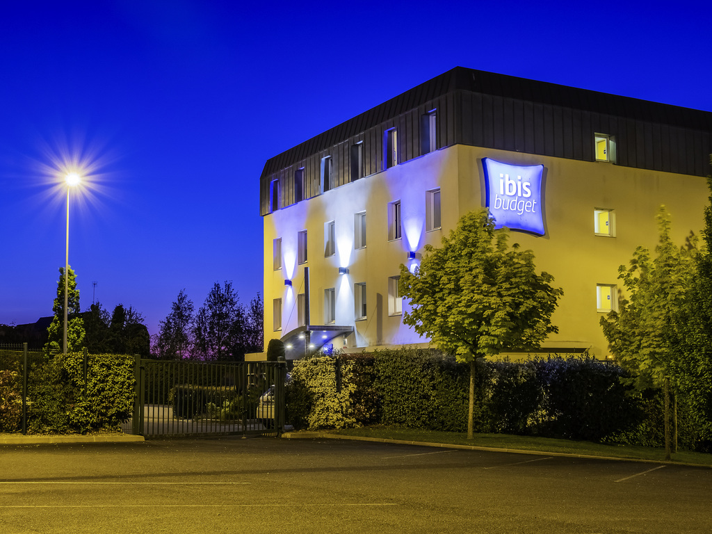 ibis budget Amboise - Image 1