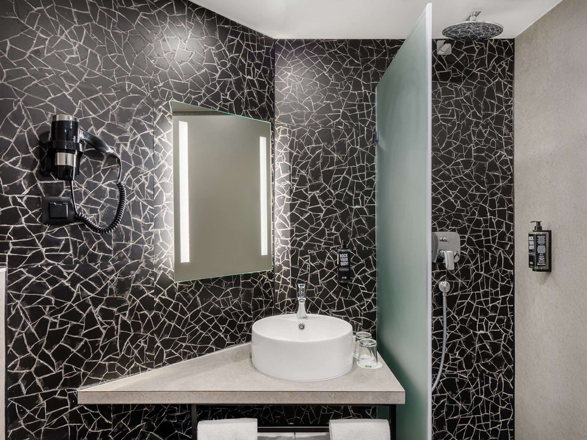 Photo - Ibis Budapest Heroes Square