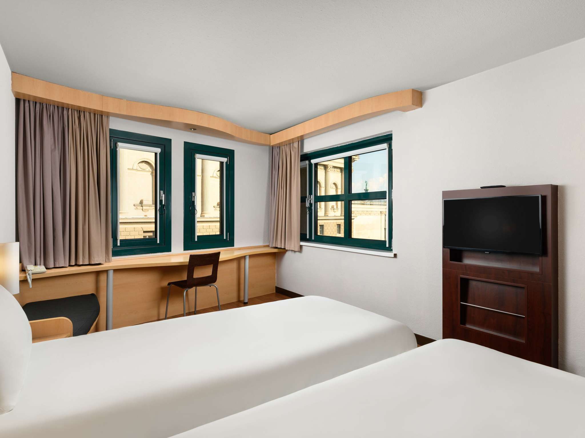 Photo - Ibis Budapest Heroes Square