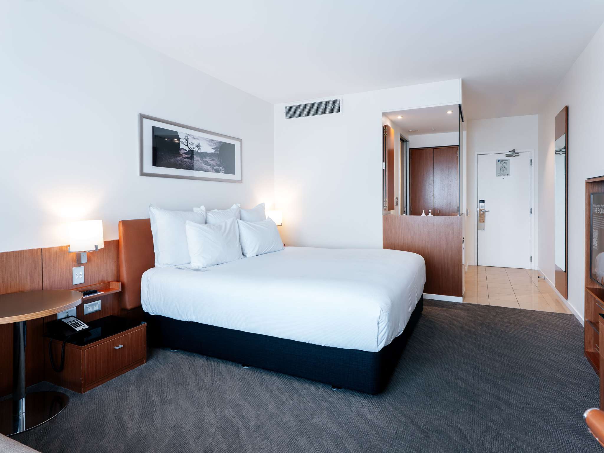 Photo - Novotel Christchurch Cathedral Square