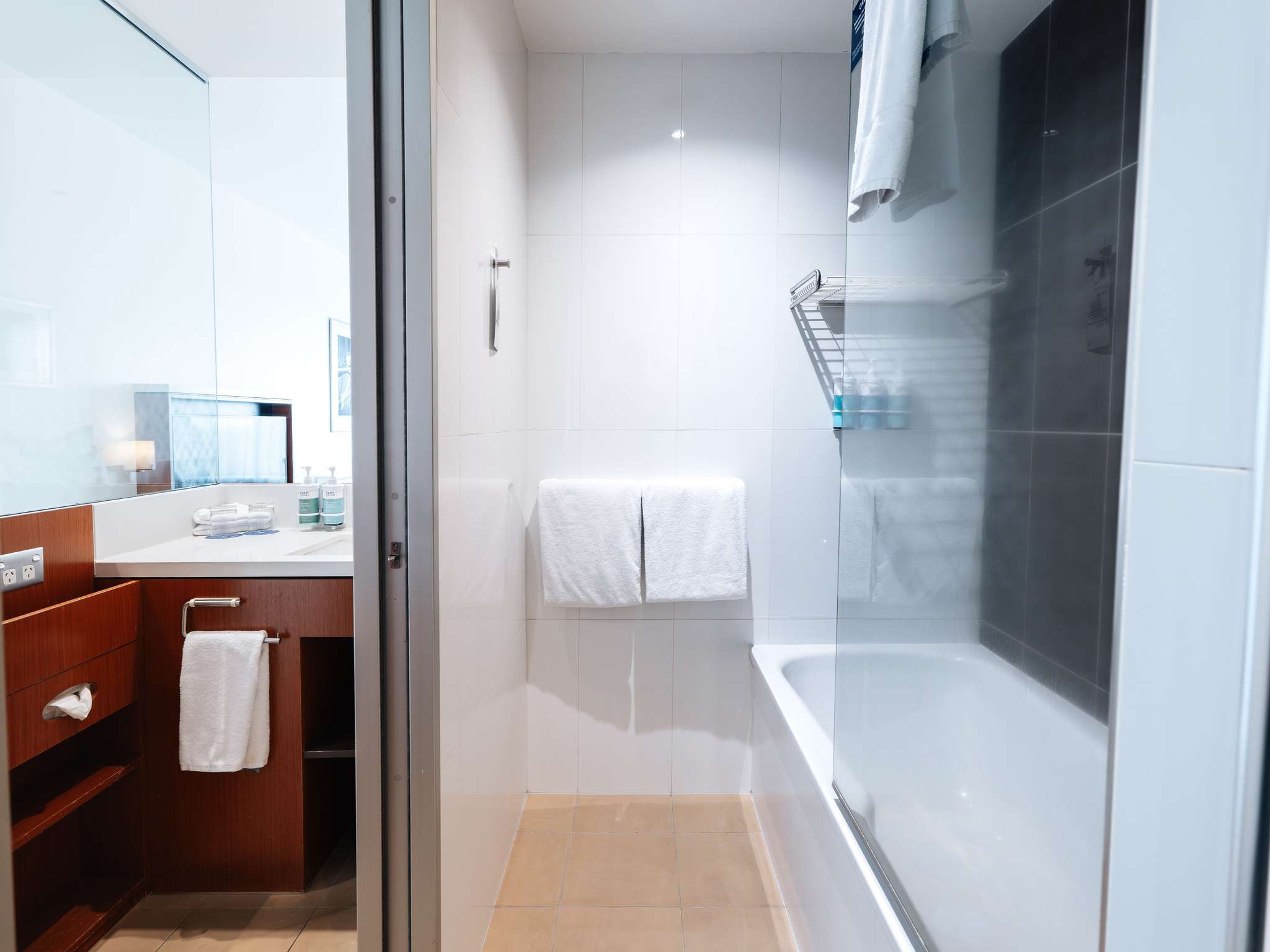 Photo - Novotel Christchurch Cathedral Square