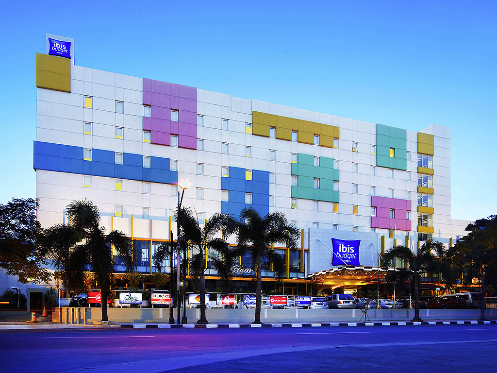 ibis budget Jakarta Cikini - Image 1