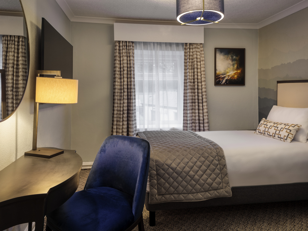 Mercure Blackburn Dunkenhalgh Hotel and Spa - Image 2