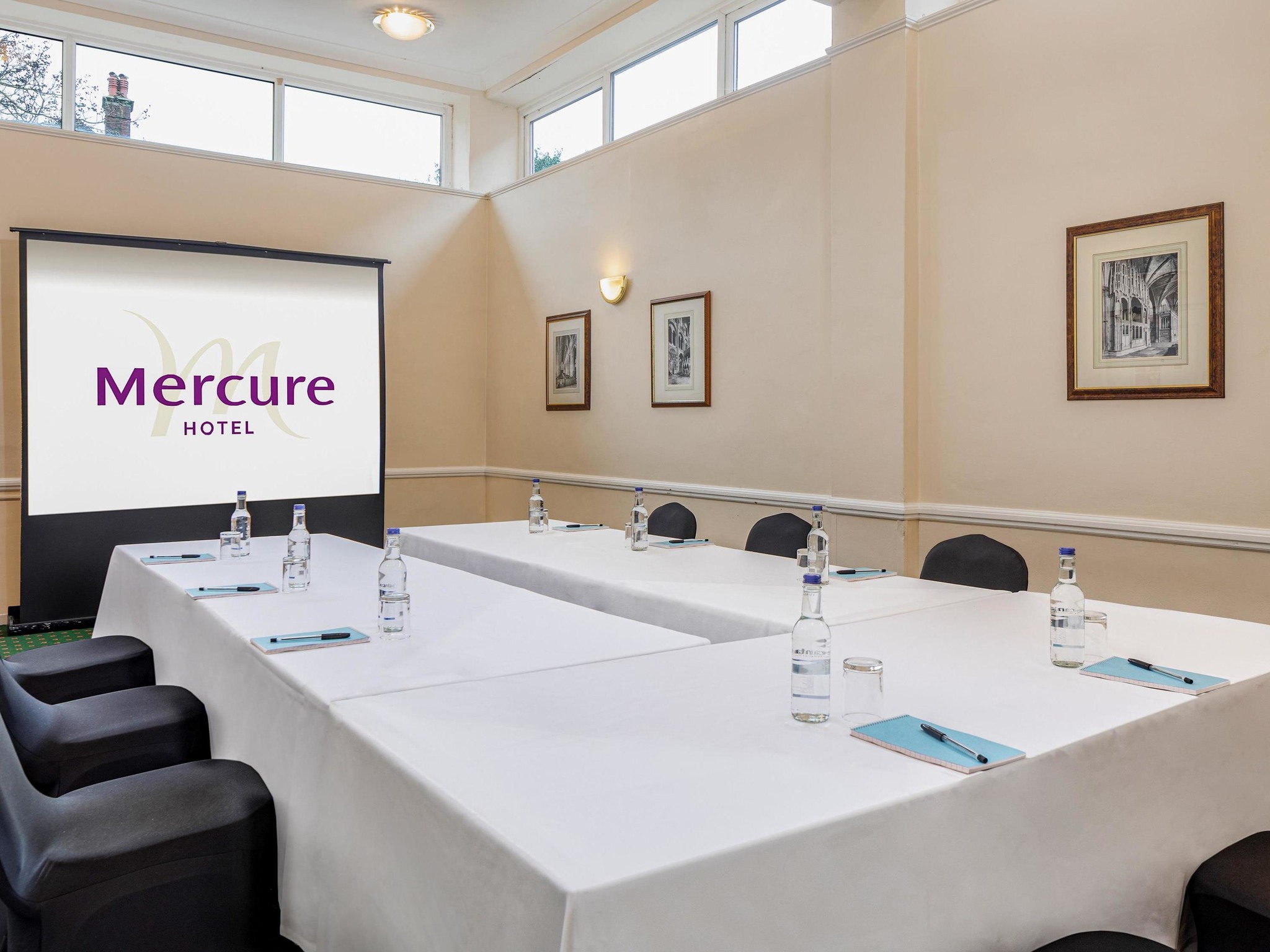 Photo - Winchester Wessex Hotel by Sunday