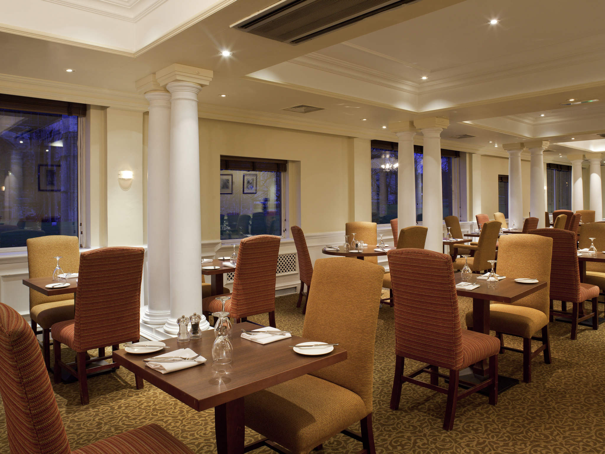 Photo - Winchester Wessex Hotel by Sunday