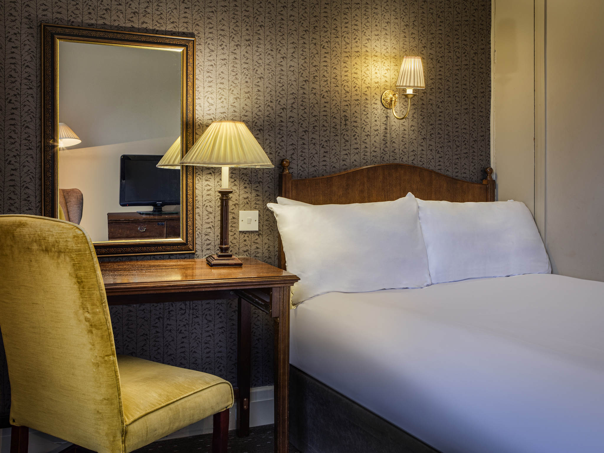 Photo - Winchester Wessex Hotel by Sunday