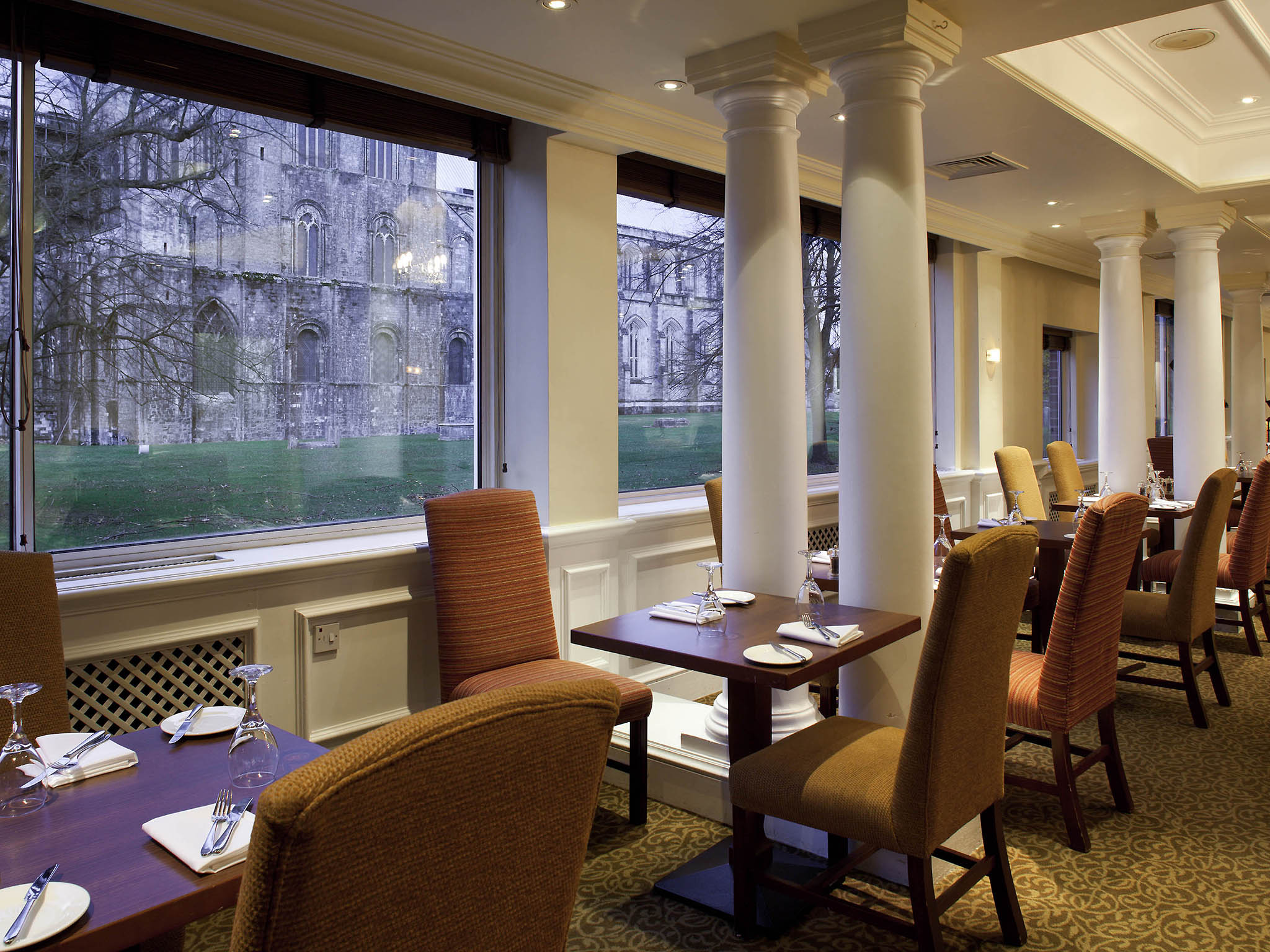 Mercure Winchester Wes Hotel In Restaurant Mercure Winchester Wes Hotel