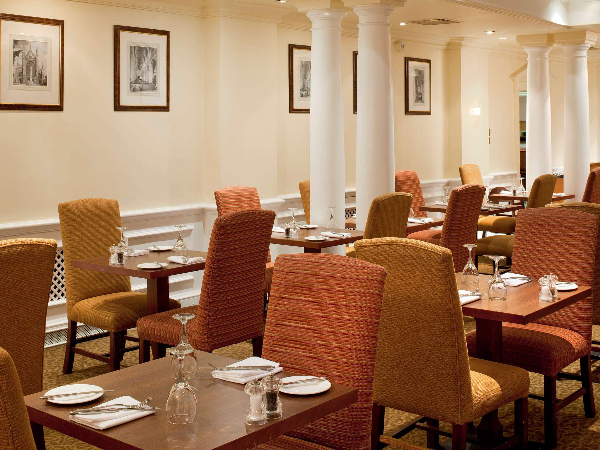 Photo - Winchester Wessex Hotel by Sunday