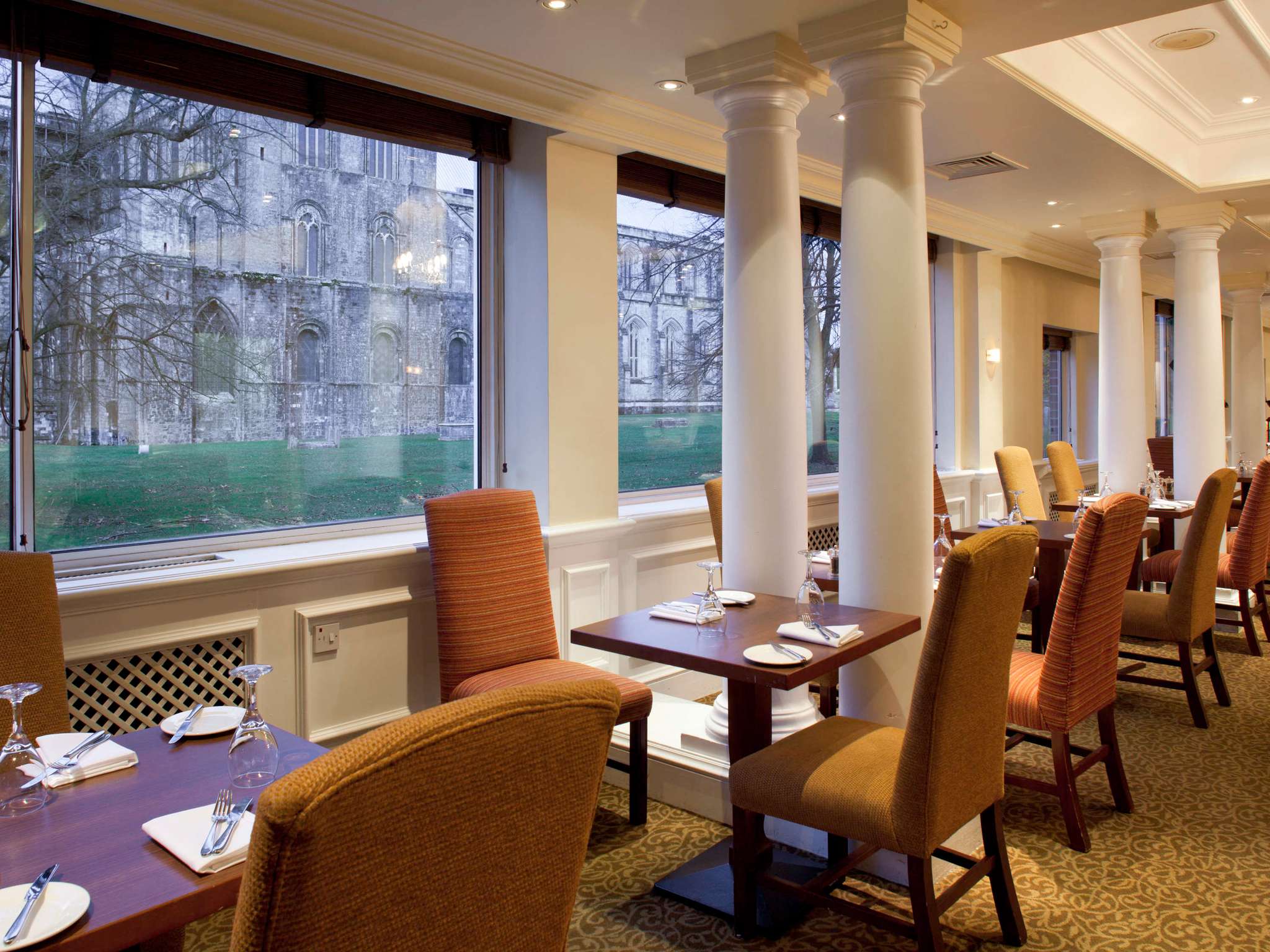 Photo - Winchester Wessex Hotel by Sunday