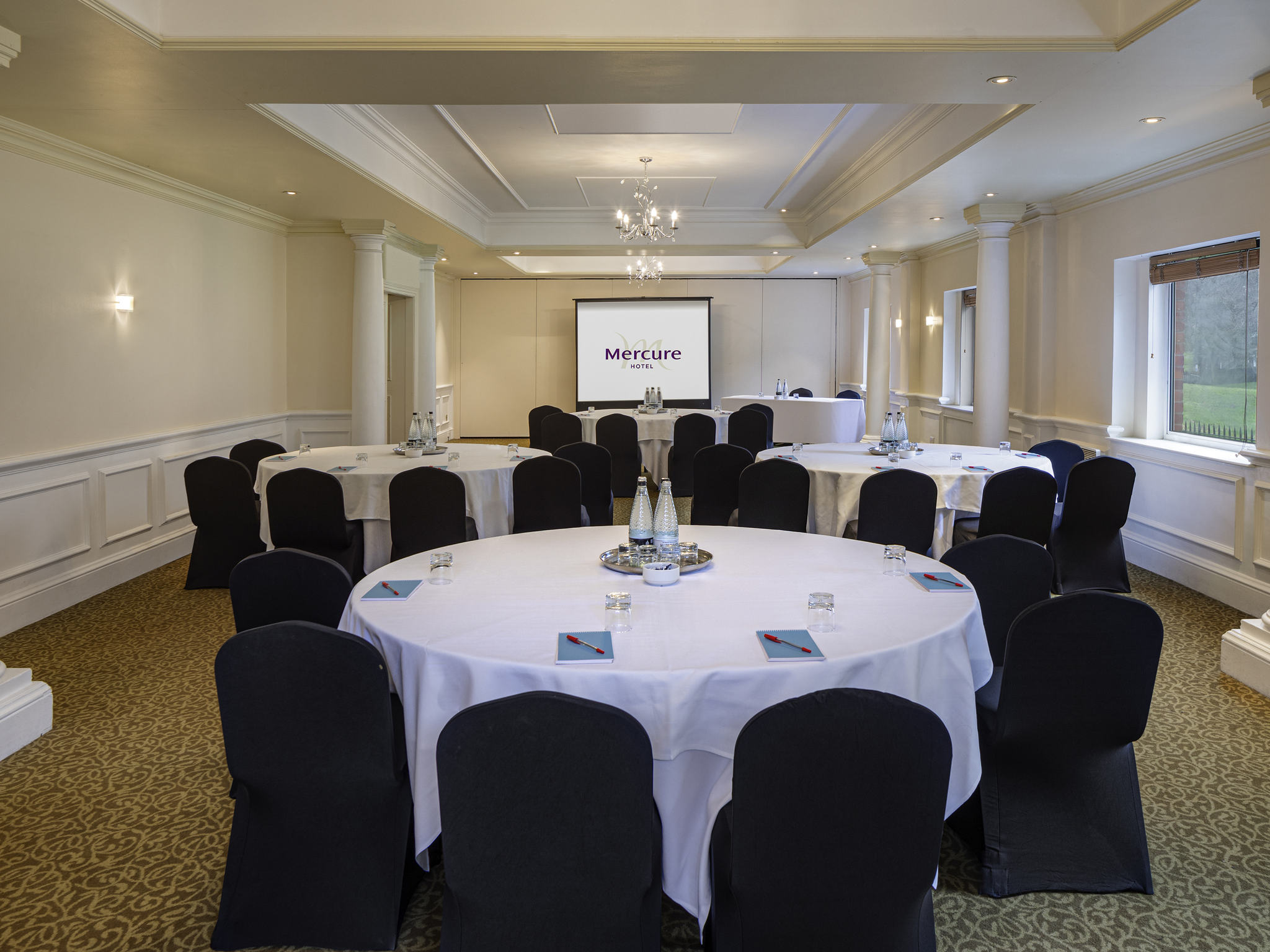 Photo - Winchester Wessex Hotel by Sunday