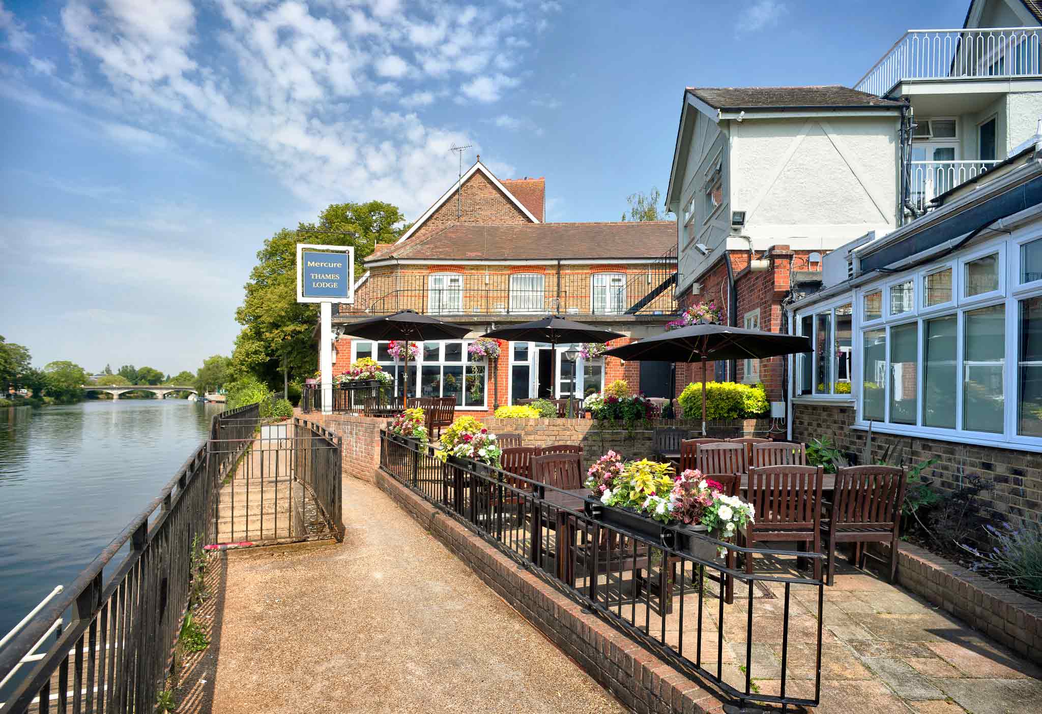 Mercure London Staines Upon Thames Hotel Staines Mercure London Staines Upon Thames Hotel Staines
