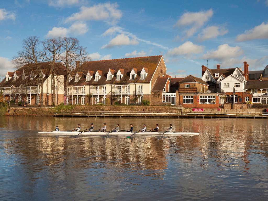 Mercure Londra Staines upon Thames Hotel - Image 1