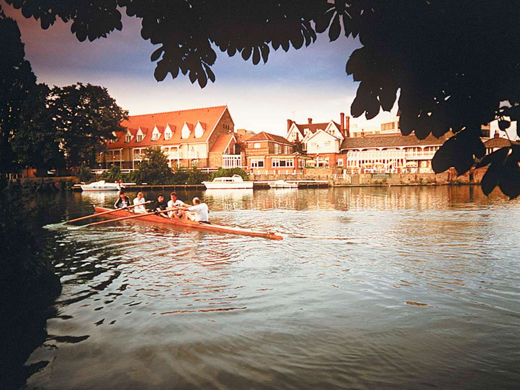 Mercure London Staines-upon-Thames Hotel - Image 3