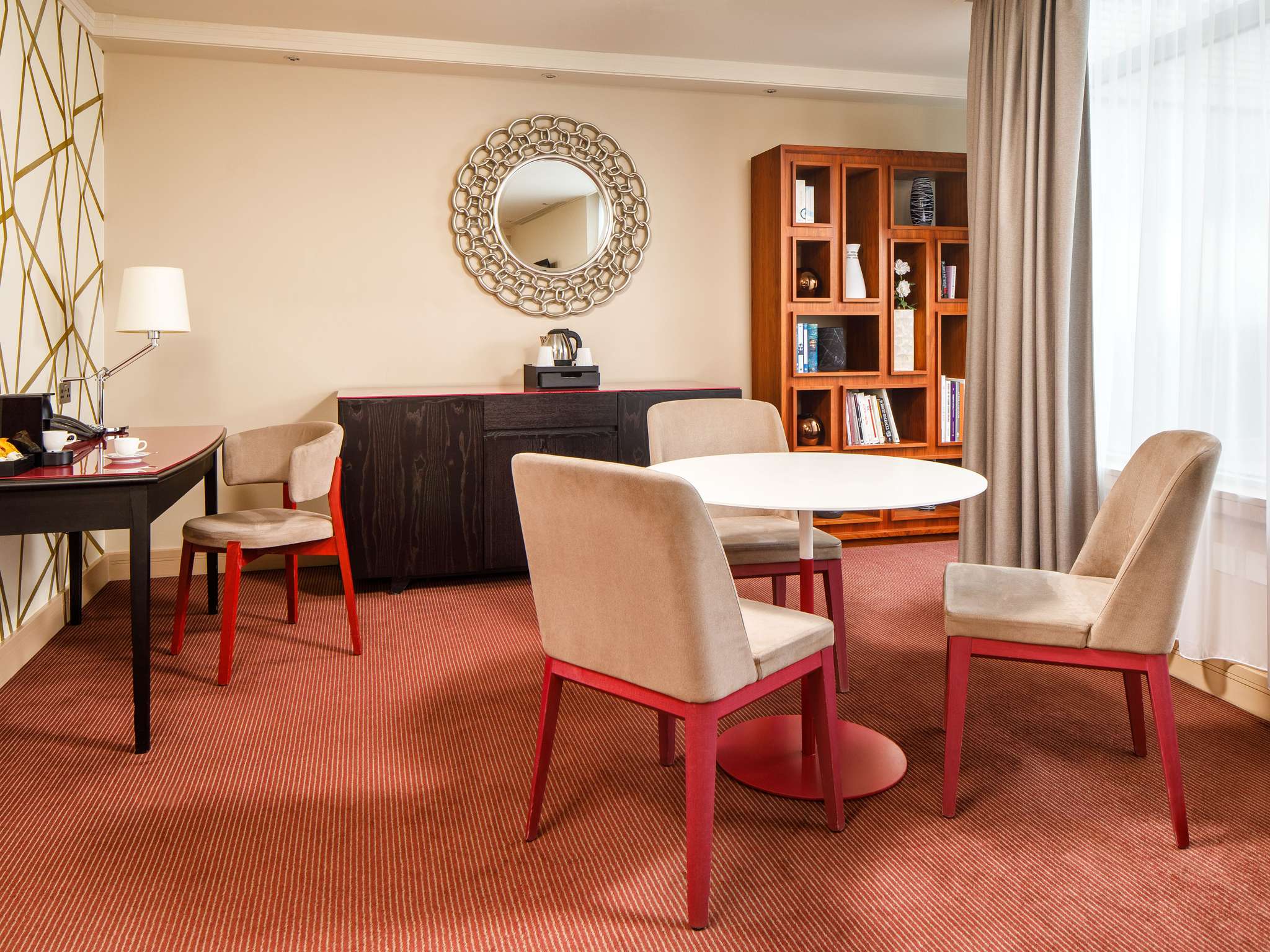 Foto - Holland House Hotel Cardiff By Sunday