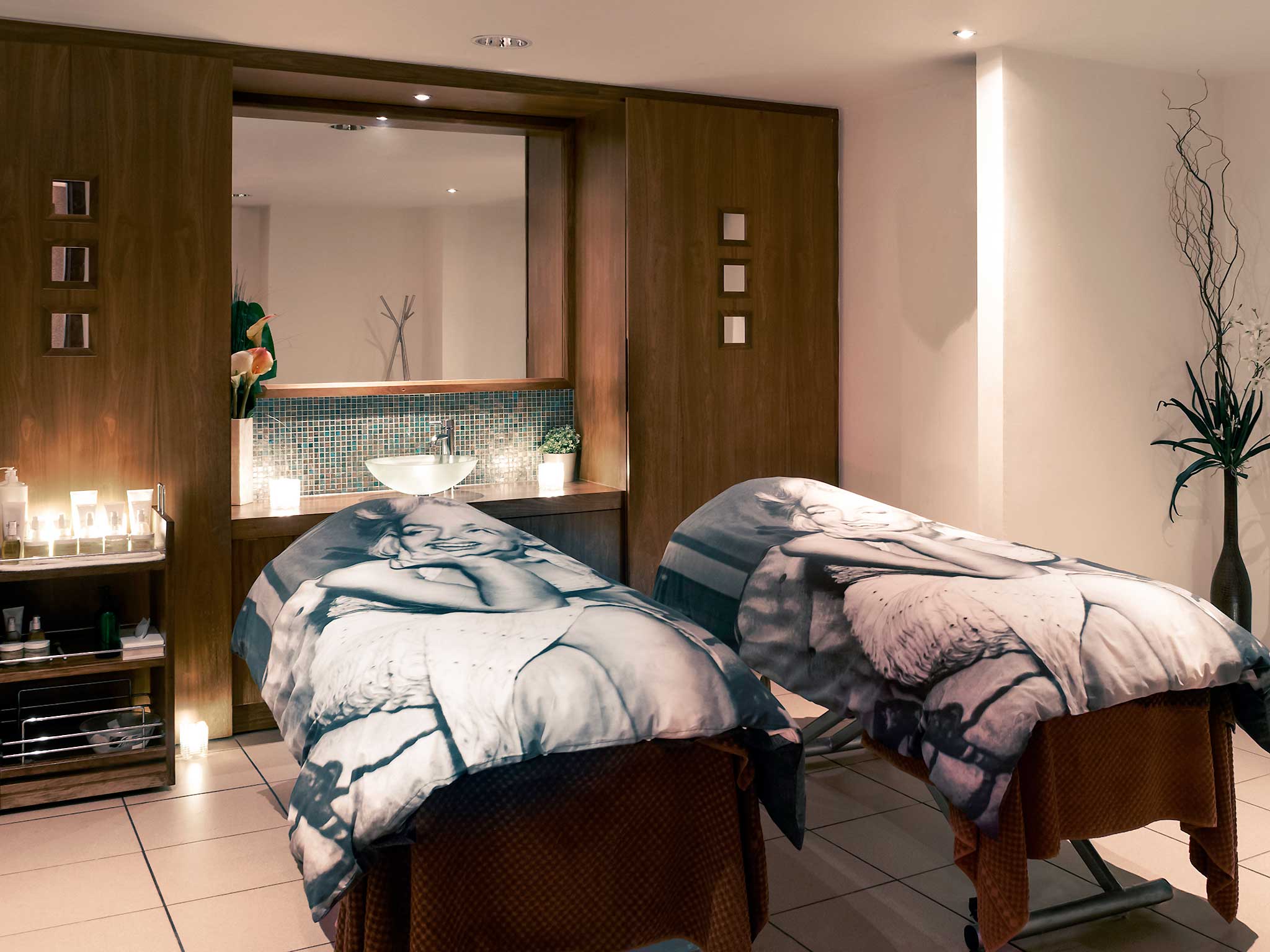 Foto - Holland House Hotel Cardiff By Sunday