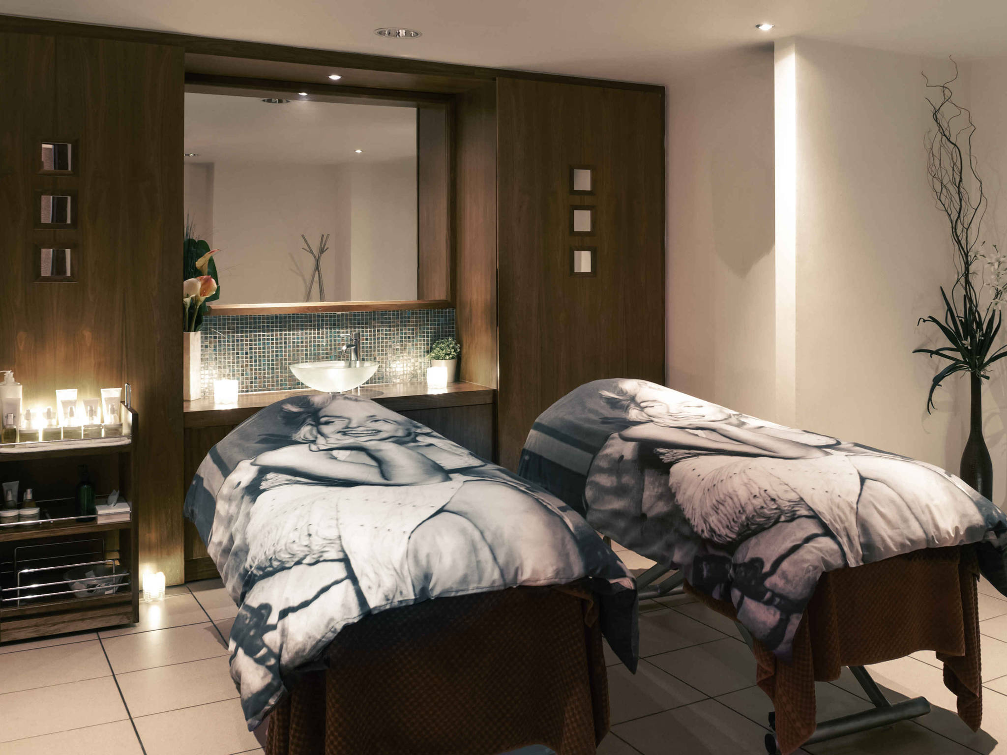 Foto - Holland House Hotel Cardiff By Sunday