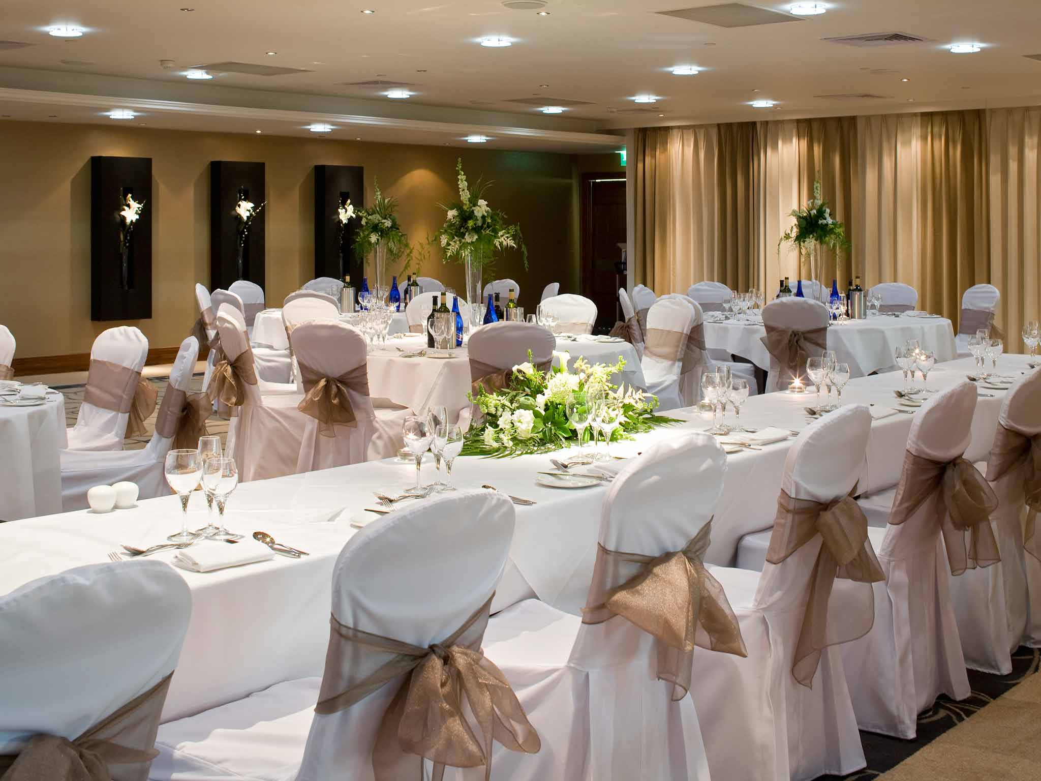 Foto - Holland House Hotel Cardiff By Sunday