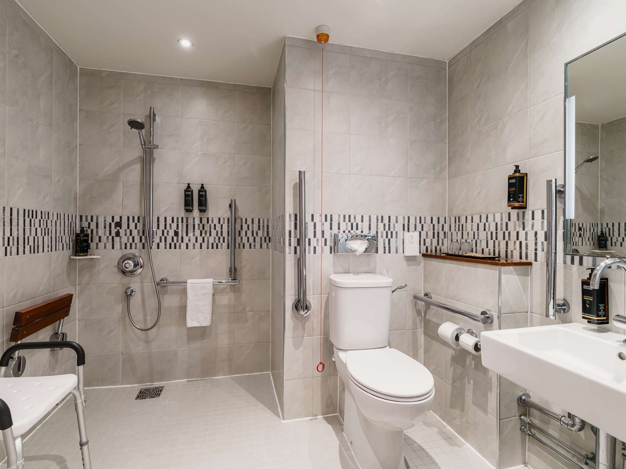 Photo - Mercure Exeter Southgate Hotel