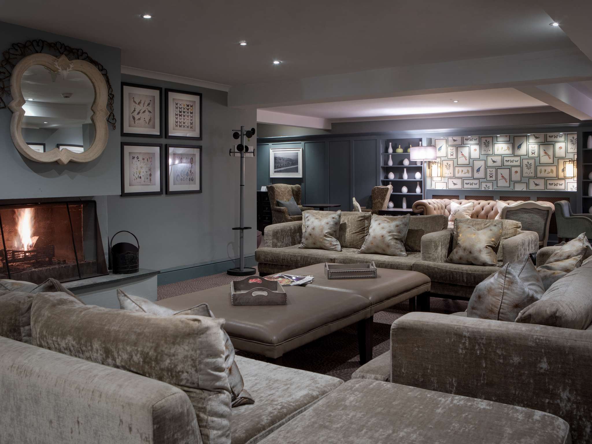 Photo - Sunday Box Hill Burford Bridge Hotel