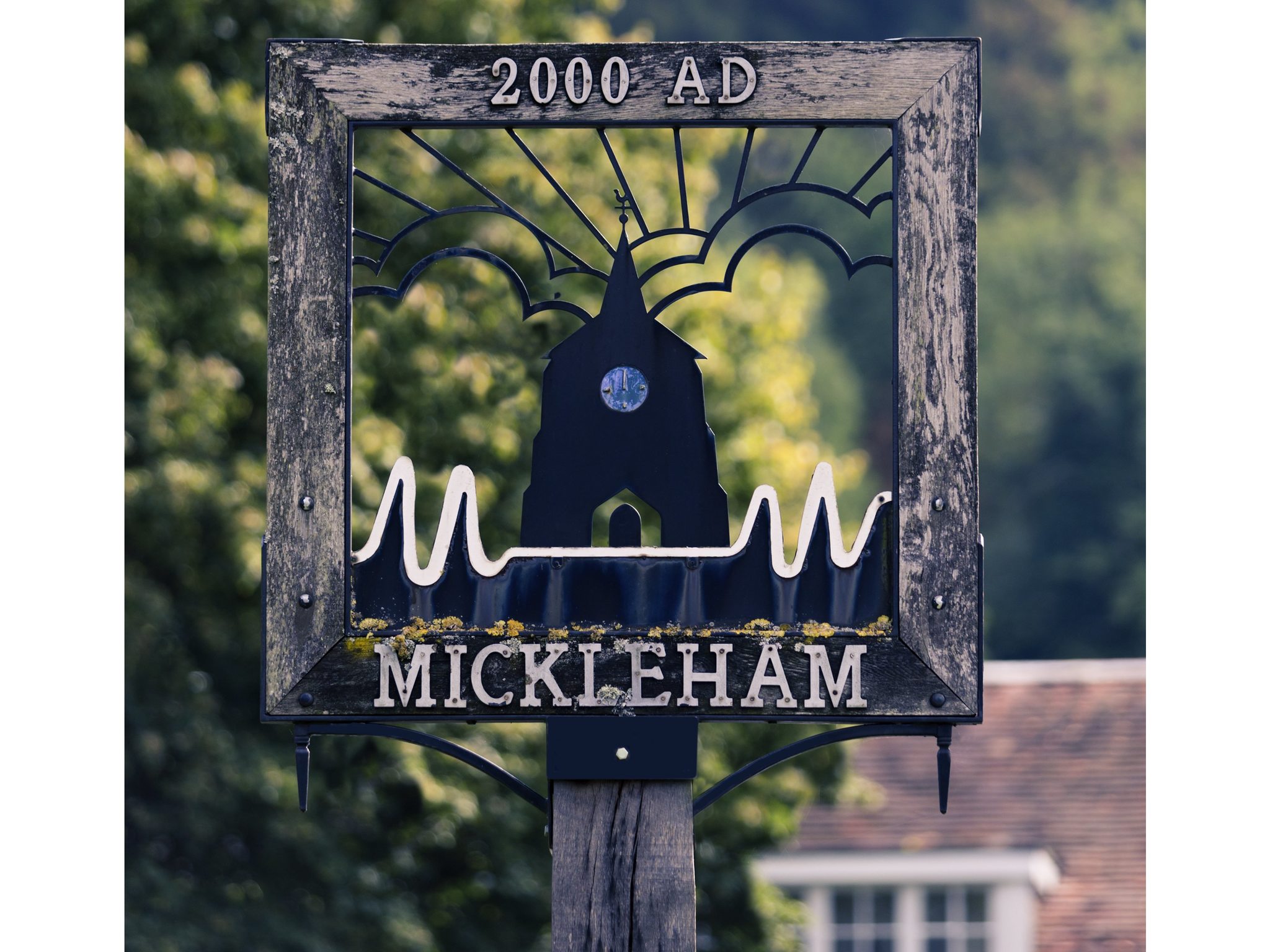 Photo - Sunday Box Hill Burford Bridge Hotel