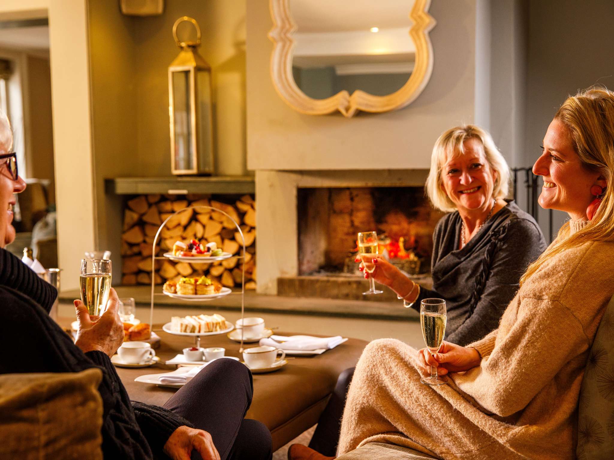 Photo - Sunday Box Hill Burford Bridge Hotel